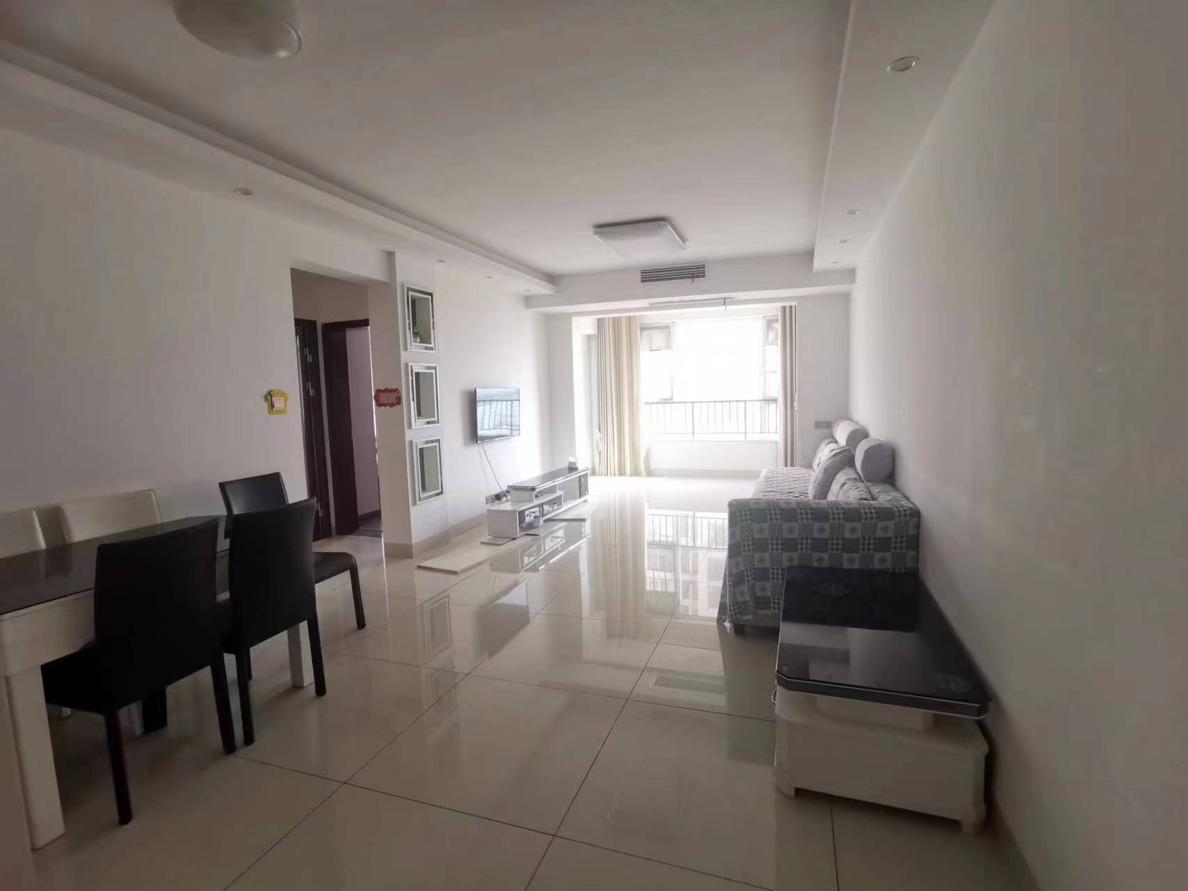 佳兆业金域天下三期  2室2厅1卫    1600.0元/月 佳兆业金域天下三期  2室2厅1卫    1600.0元/月室内图