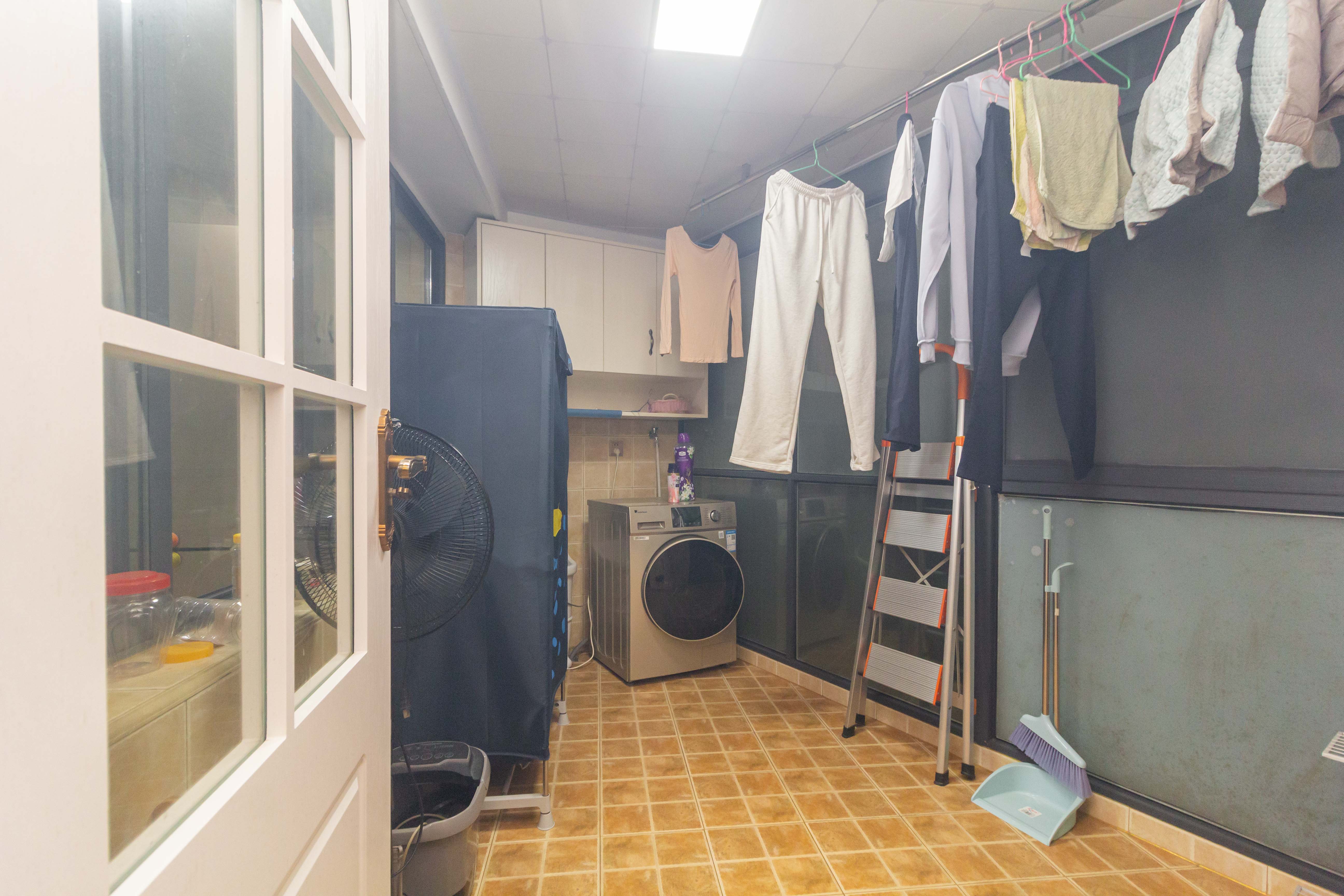 海德公园 4室2厅2卫 89.9万 海德公园 4室2厅2卫 89.9万卧室