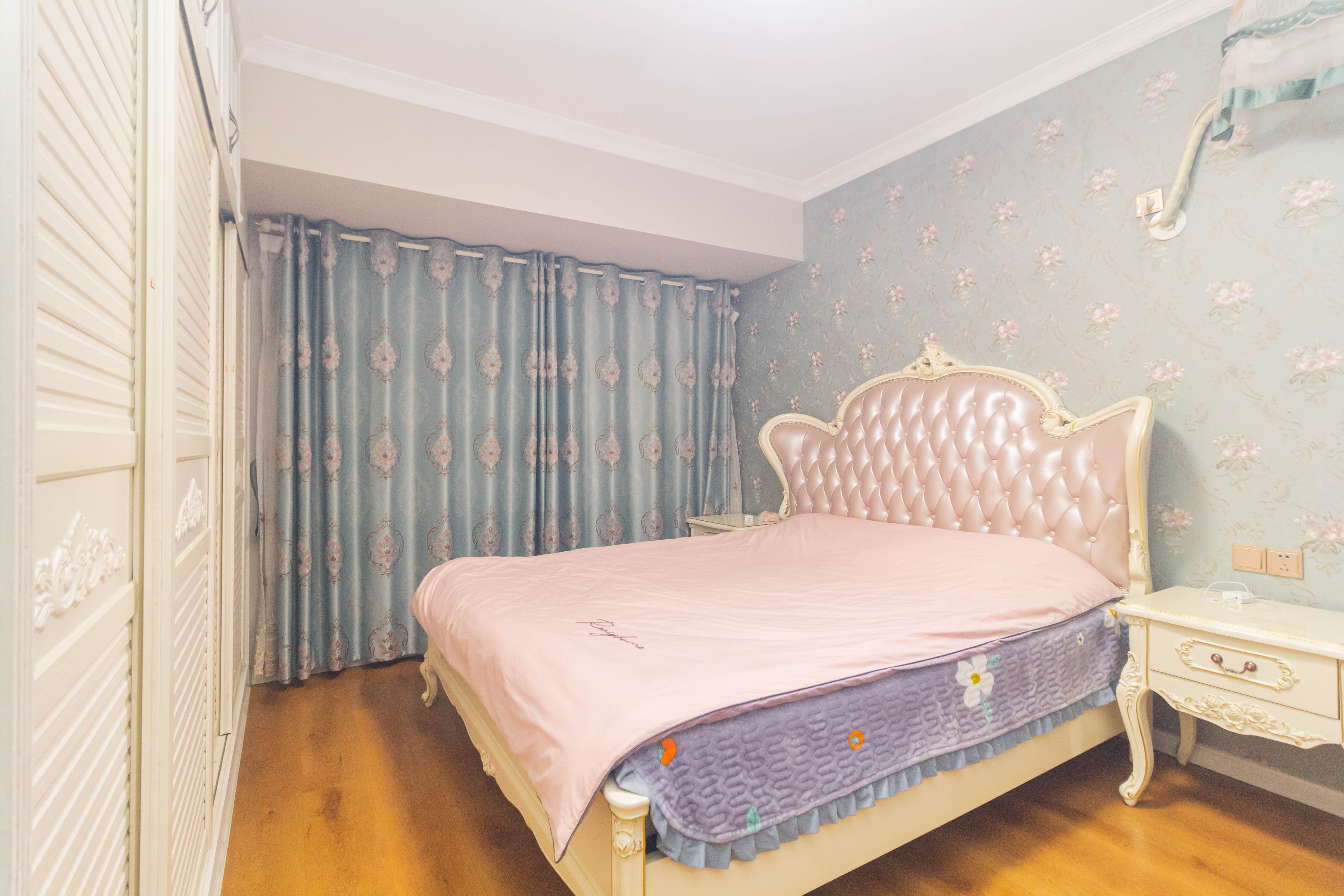 海德公园 4室2厅2卫 89.9万 海德公园 4室2厅2卫 89.9万卧室