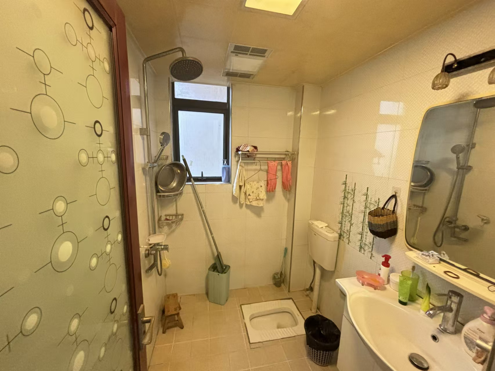 佳輝麗景鑫城  1室1廳1衛(wèi)    1500.0元/月室內(nèi)圖