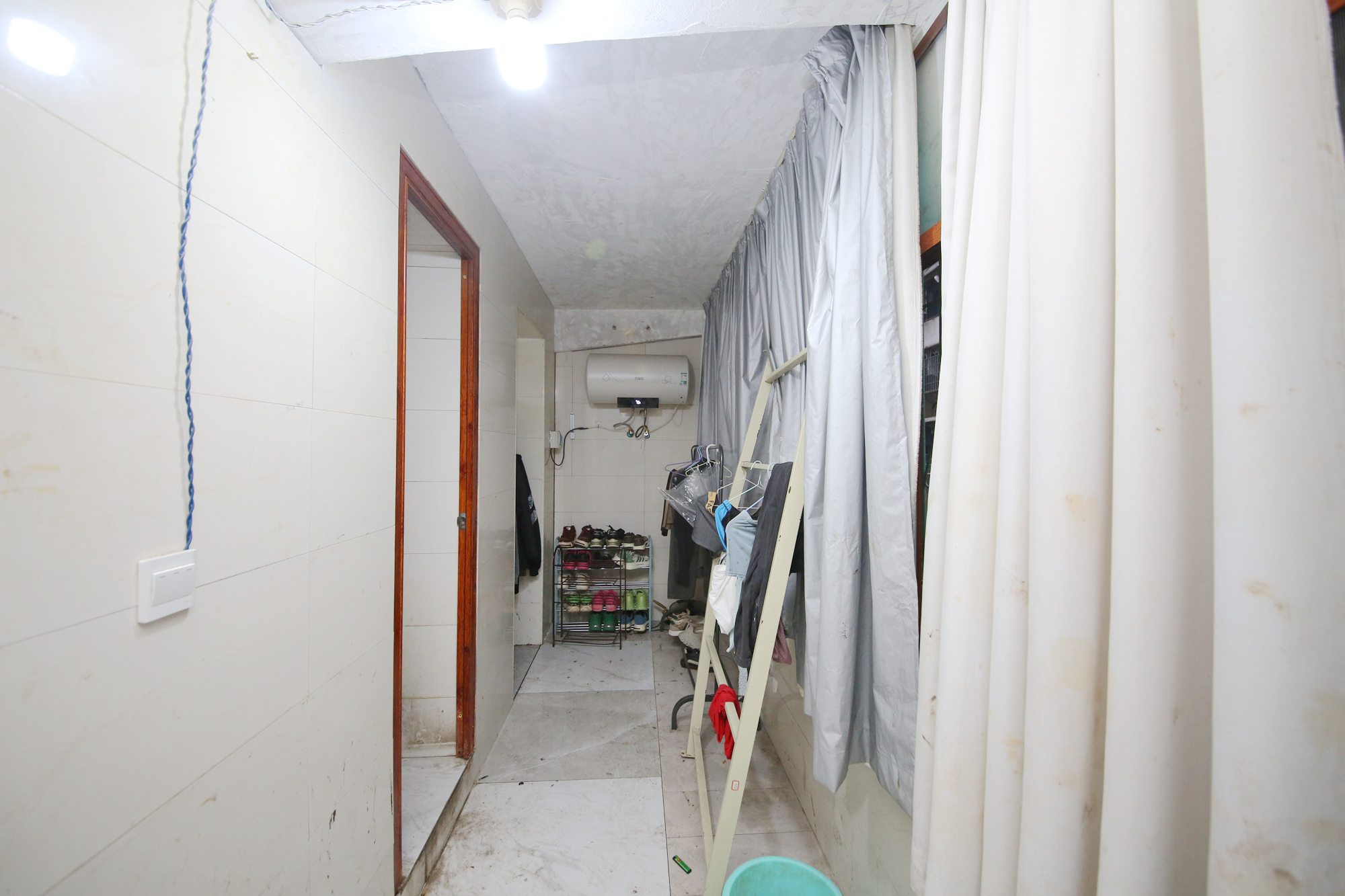 环城堤综合楼（产权如意街综合楼）  3室2厅2卫   139.00万阳台