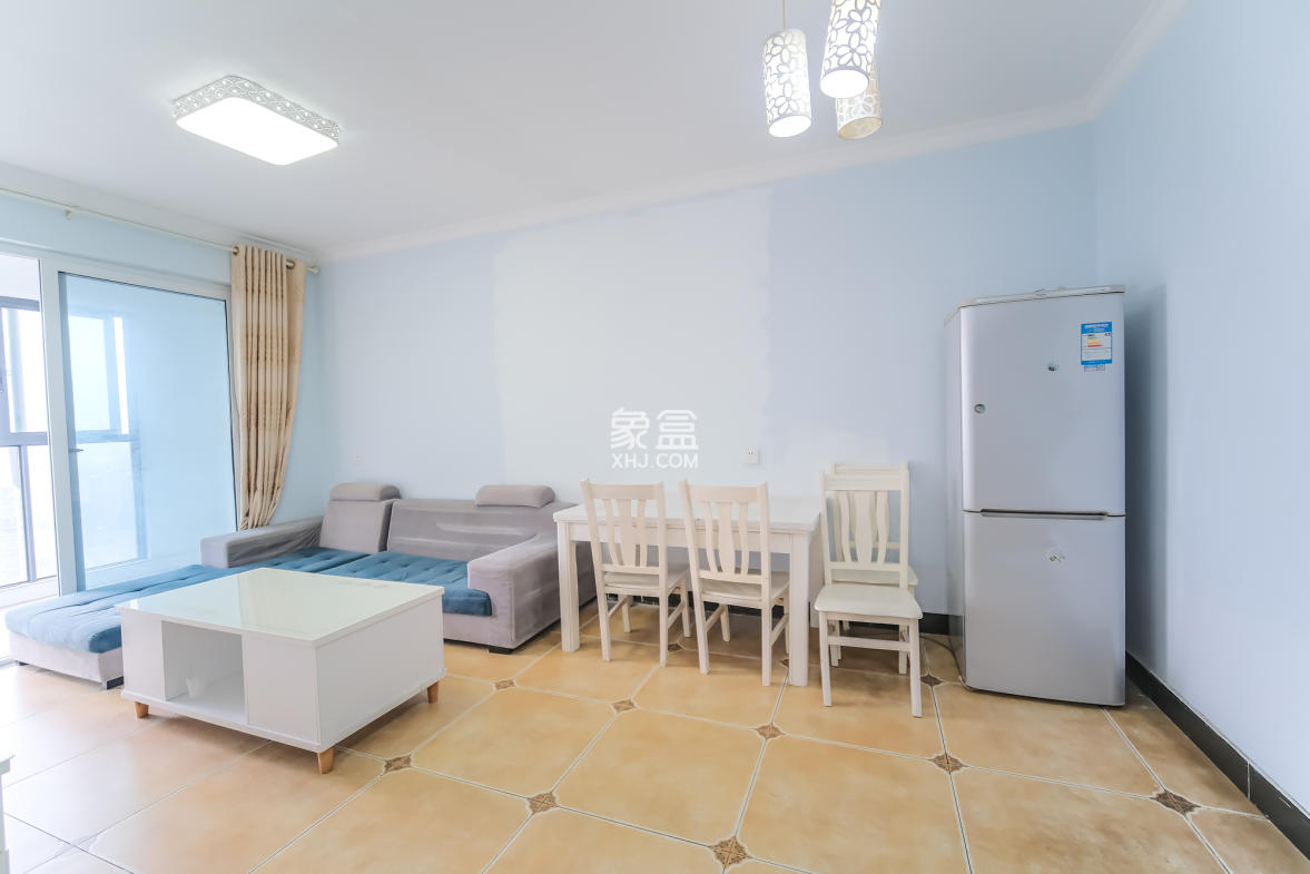 荣盛花语城 2室2厅1卫 49.8万 荣盛花语城 2室2厅1卫 49.8万客厅