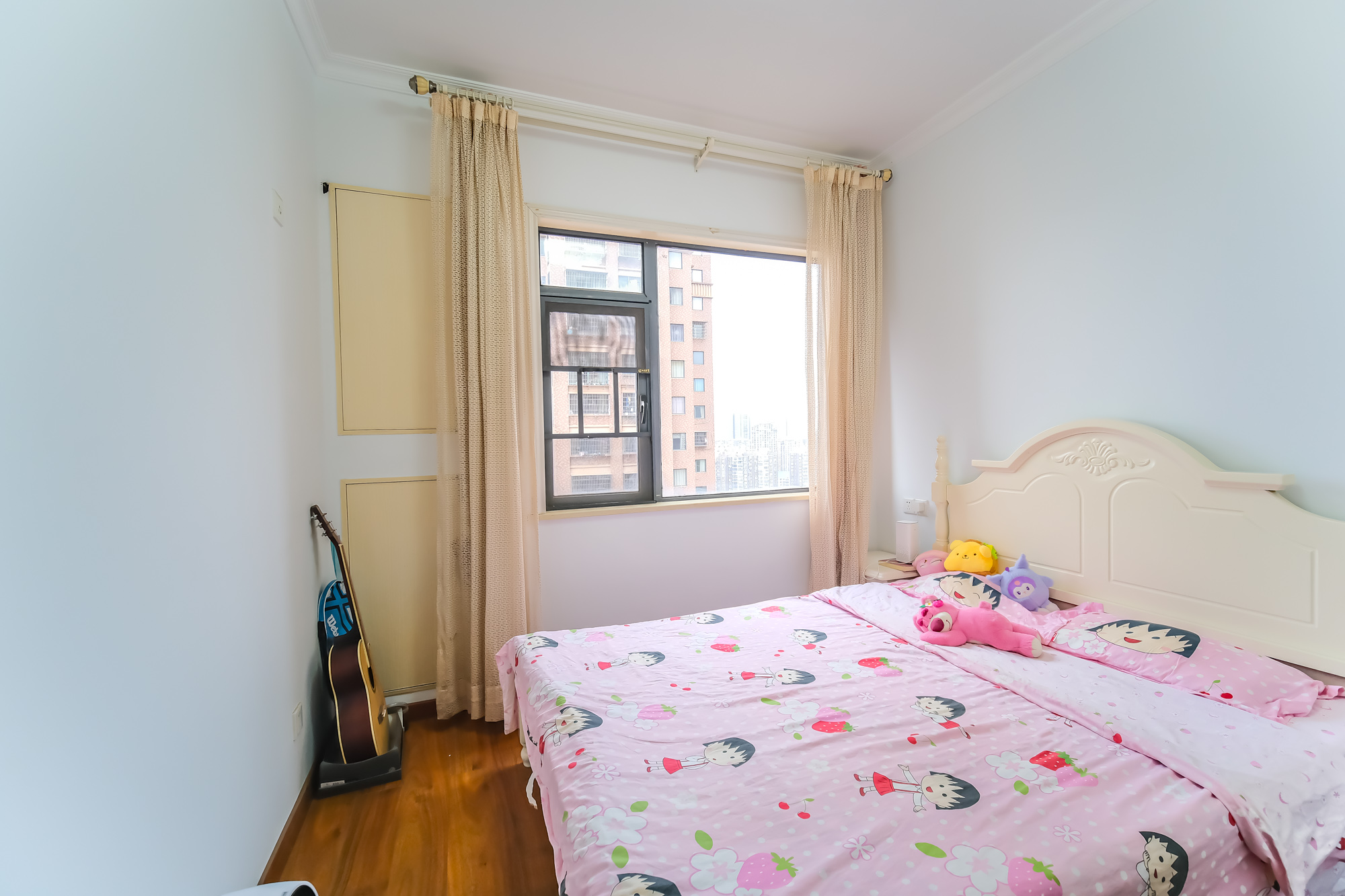 月亮湾草莓街区一、二期 4室2厅1卫 68.8万 月亮湾草莓街区一、二期 4室2厅1卫 68.8万卧室