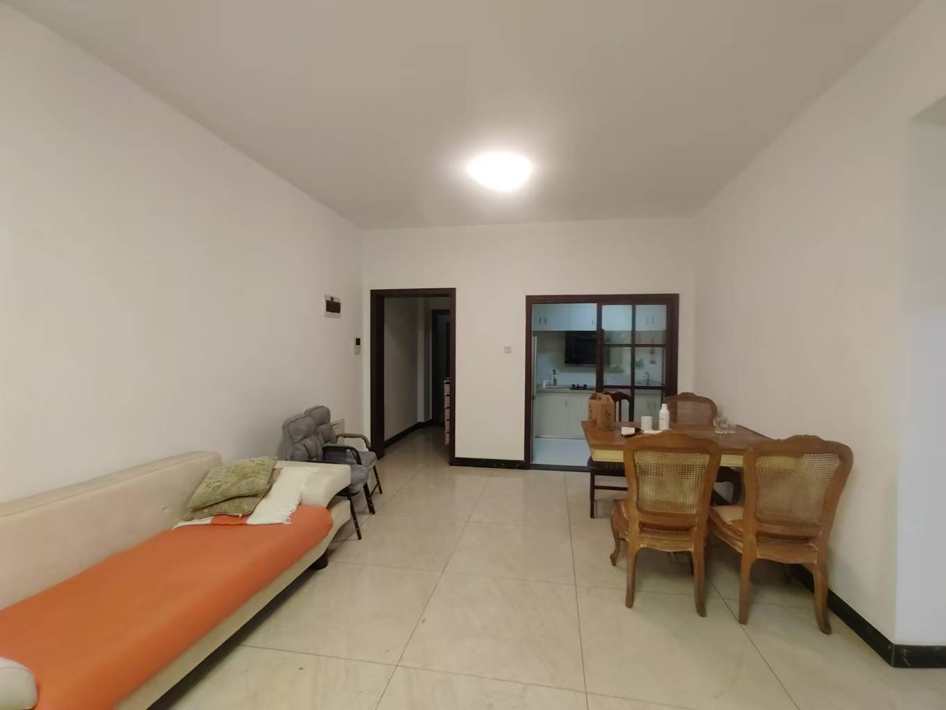 奥园广场 3室2厅2卫 57.0万 奥园广场 3室2厅2卫 57.0万室内图