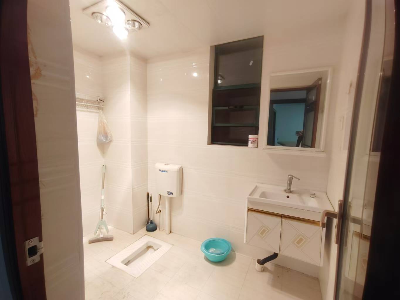 奥园广场 3室2厅2卫 57.0万 奥园广场 3室2厅2卫 57.0万室内图