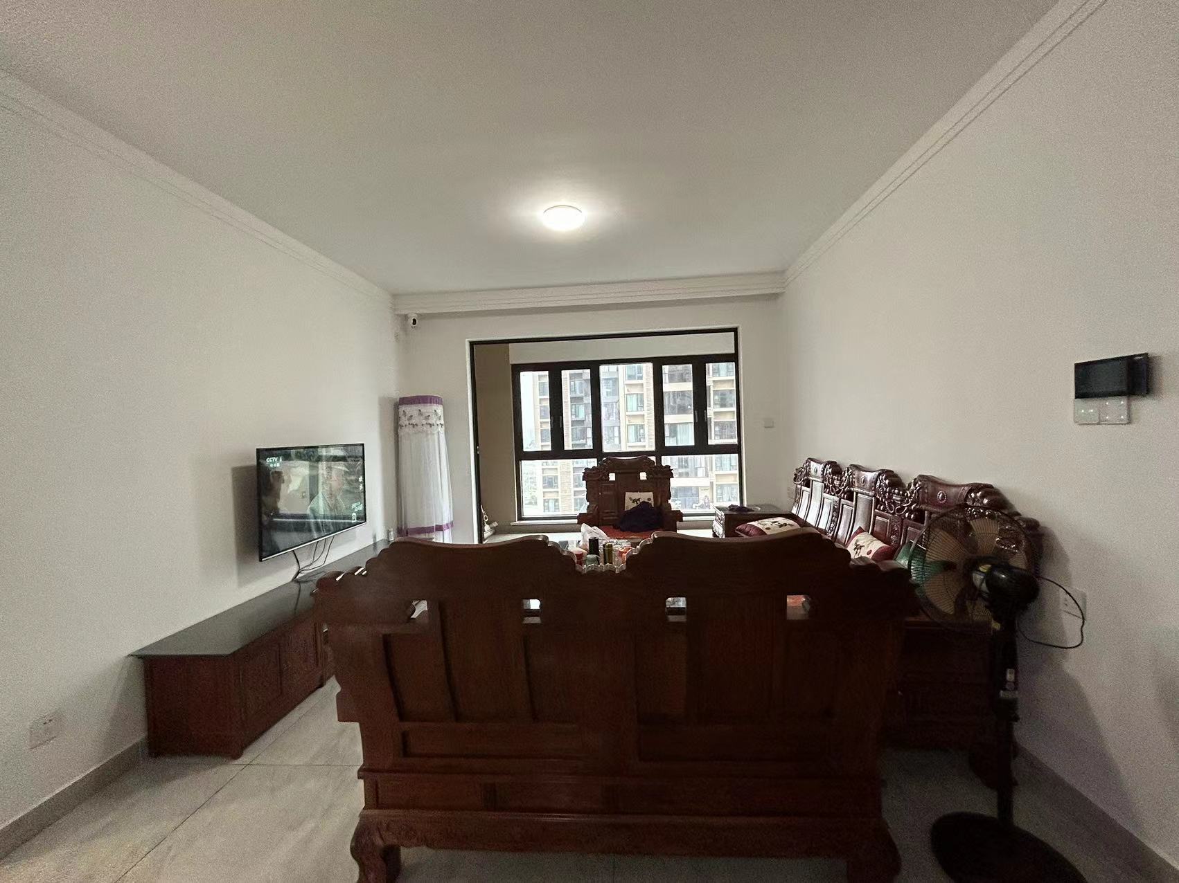 蓝溪谷 4室2厅2卫 94.0万 蓝溪谷 4室2厅2卫 94.0万室内图