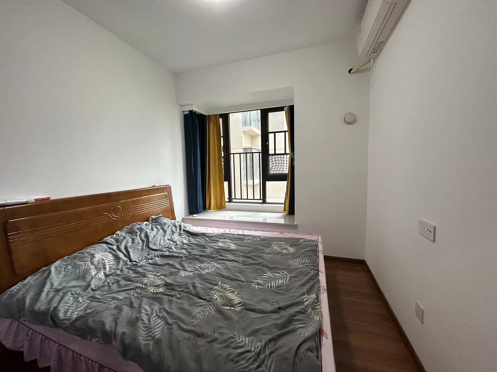 蓝溪谷 4室2厅2卫 94.0万 蓝溪谷 4室2厅2卫 94.0万室内图