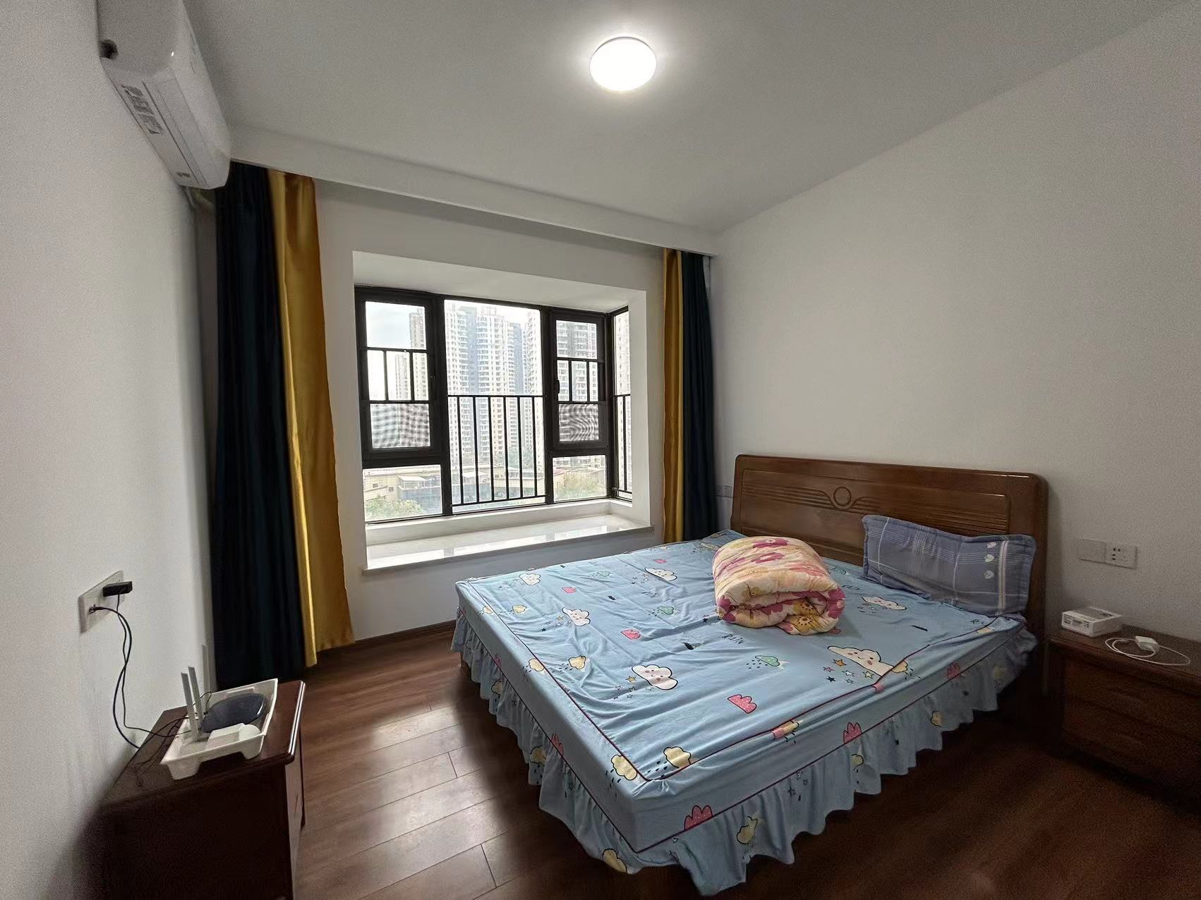 蓝溪谷 4室2厅2卫 94.0万 蓝溪谷 4室2厅2卫 94.0万室内图