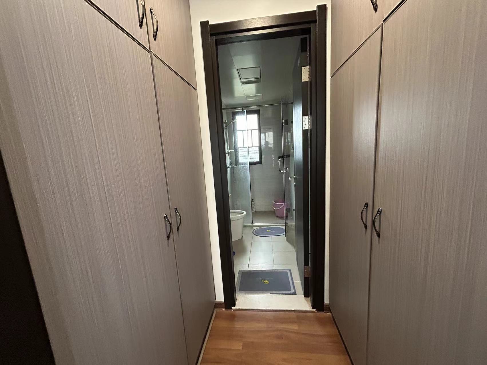 蓝溪谷 4室2厅2卫 94.0万 蓝溪谷 4室2厅2卫 94.0万室内图