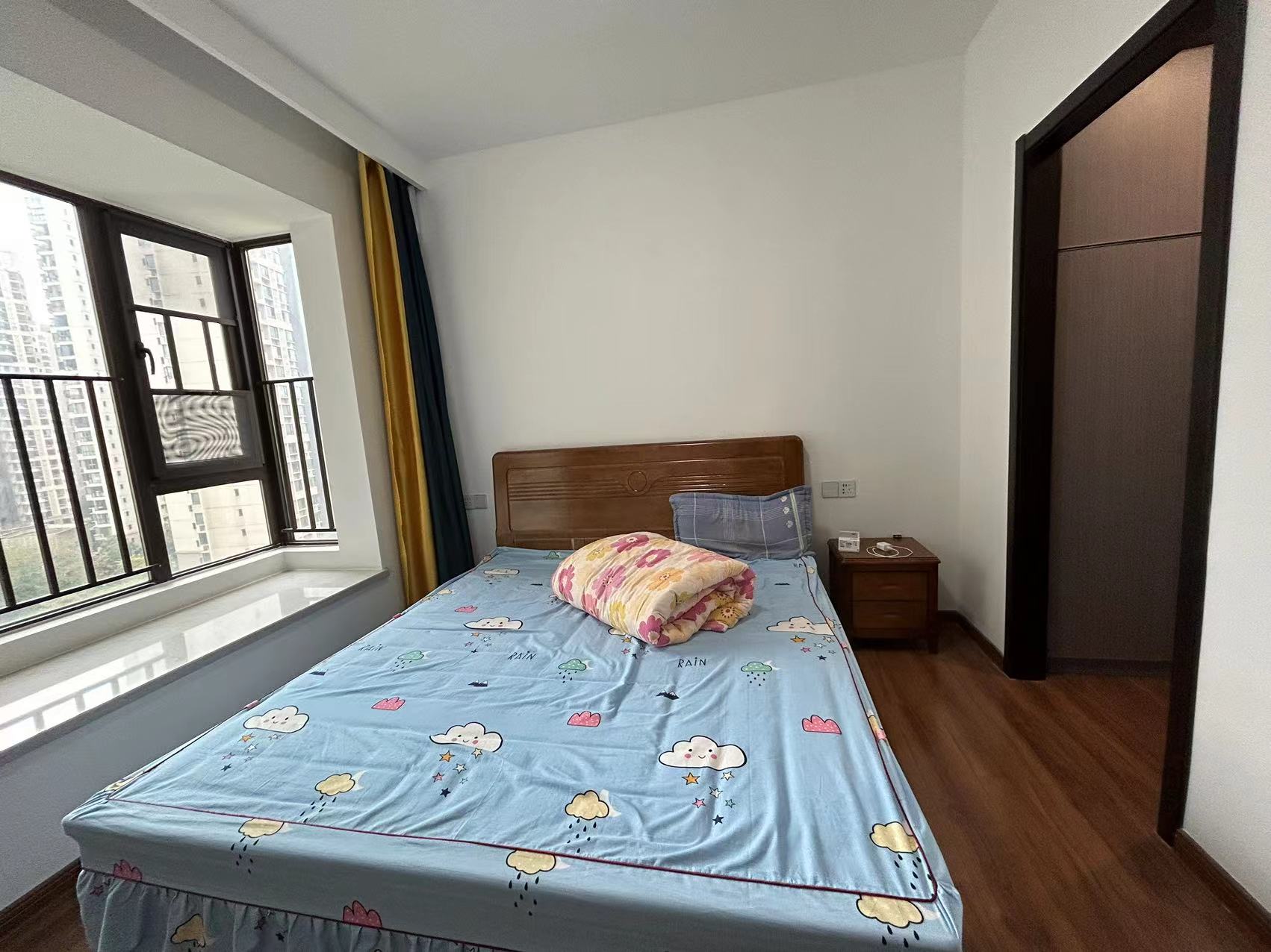 蓝溪谷 4室2厅2卫 94.0万 蓝溪谷 4室2厅2卫 94.0万室内图