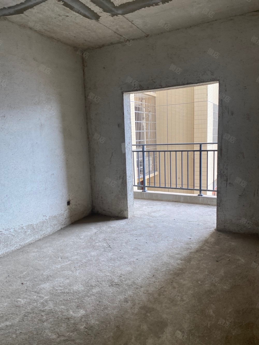 大汉龙城  3室2厅2卫    85.8万 大汉龙城  3室2厅2卫    85.8万室内图