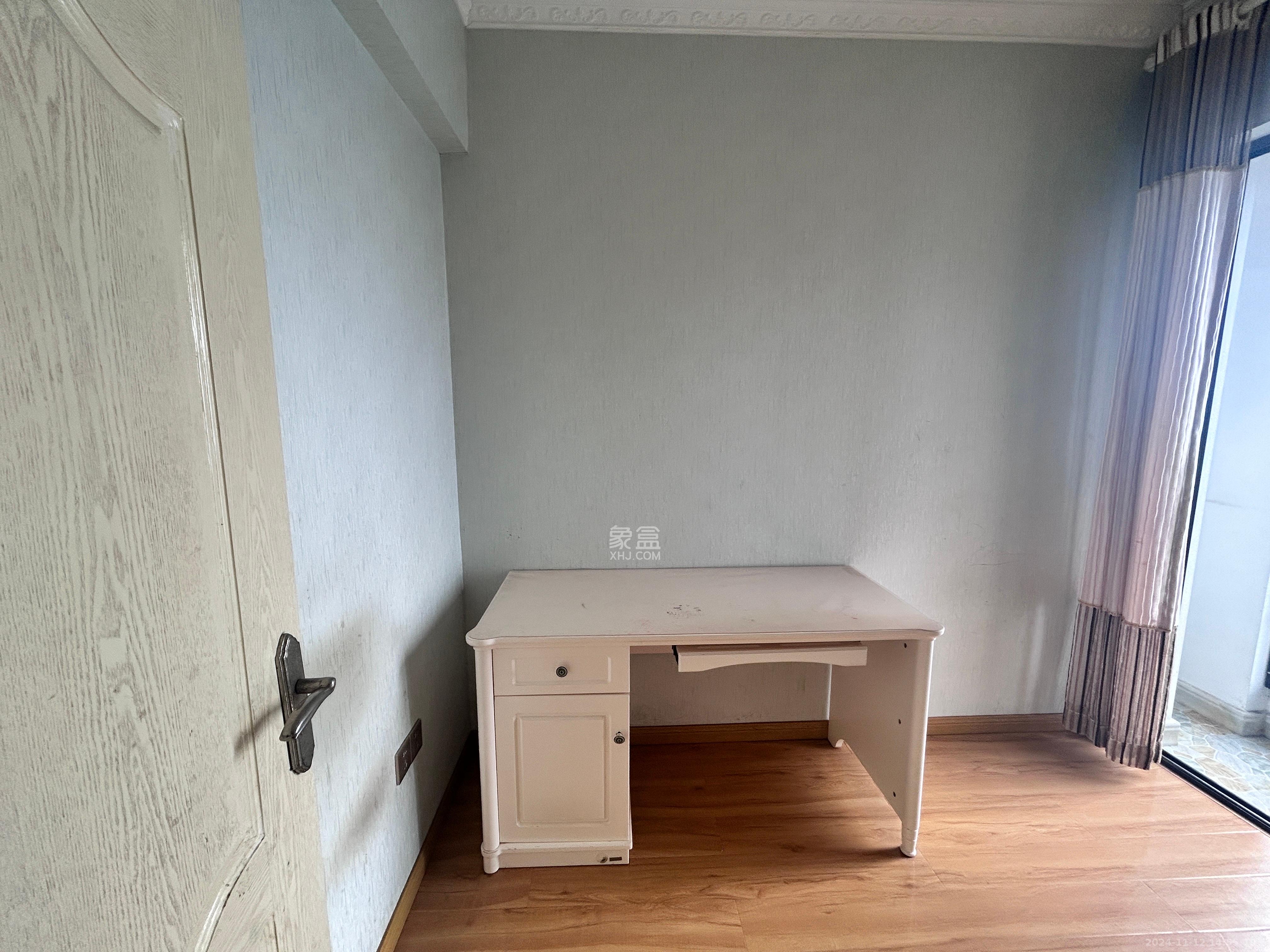 洋湖18克拉(旷远洋湖18克拉) 3室2厅1卫 2800.0元/月 洋湖18克拉(旷远洋湖18克拉) 3室2厅1卫 2800.0元/月室内图