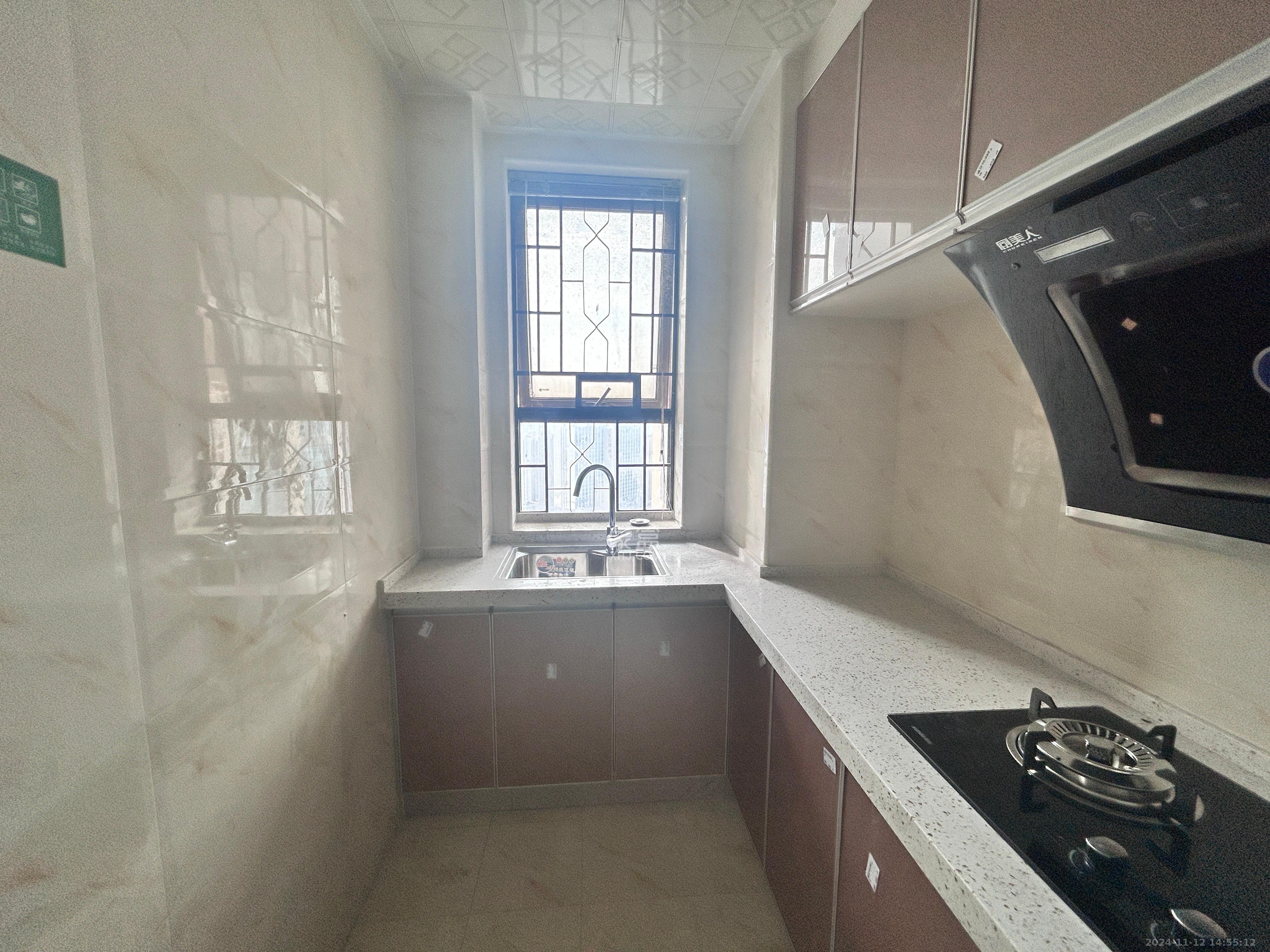 洋湖18克拉(旷远洋湖18克拉) 3室2厅1卫 2800.0元/月 洋湖18克拉(旷远洋湖18克拉) 3室2厅1卫 2800.0元/月室内图