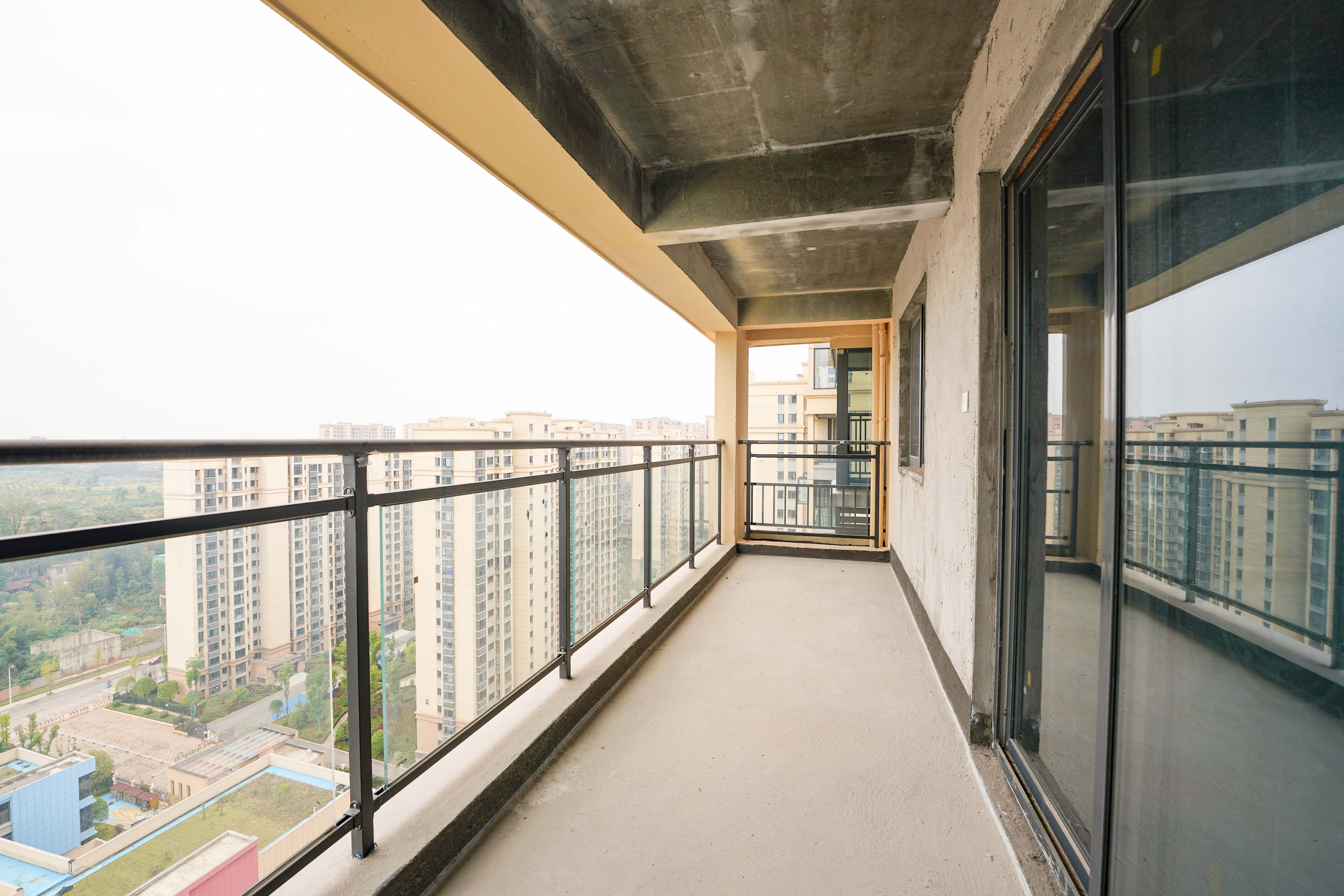 丽发新城  3室2厅2卫   108.00万其他