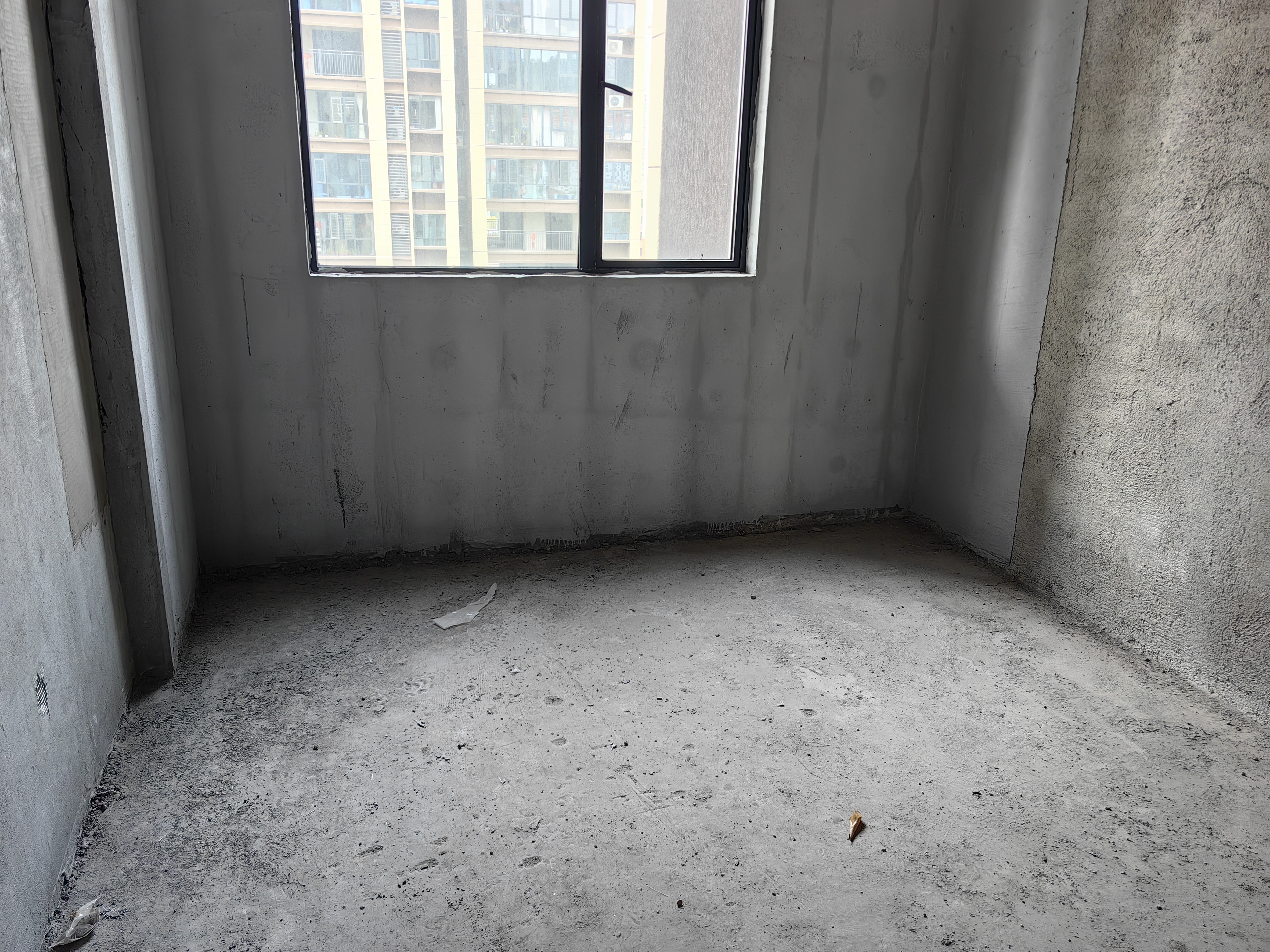 大汉龙城  4室2厅2卫    92.0万 大汉龙城  4室2厅2卫    92.0万室内图