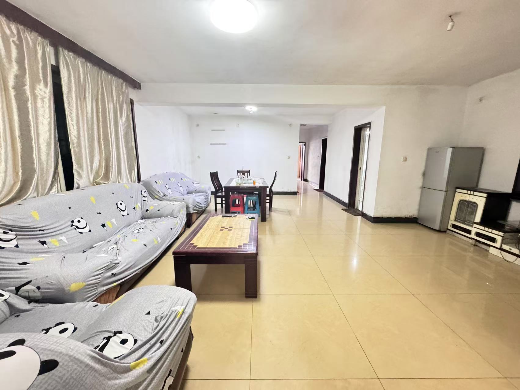 嘉星公寓 3室2厅2卫 36.0万 嘉星公寓 3室2厅2卫 36.0万室内图