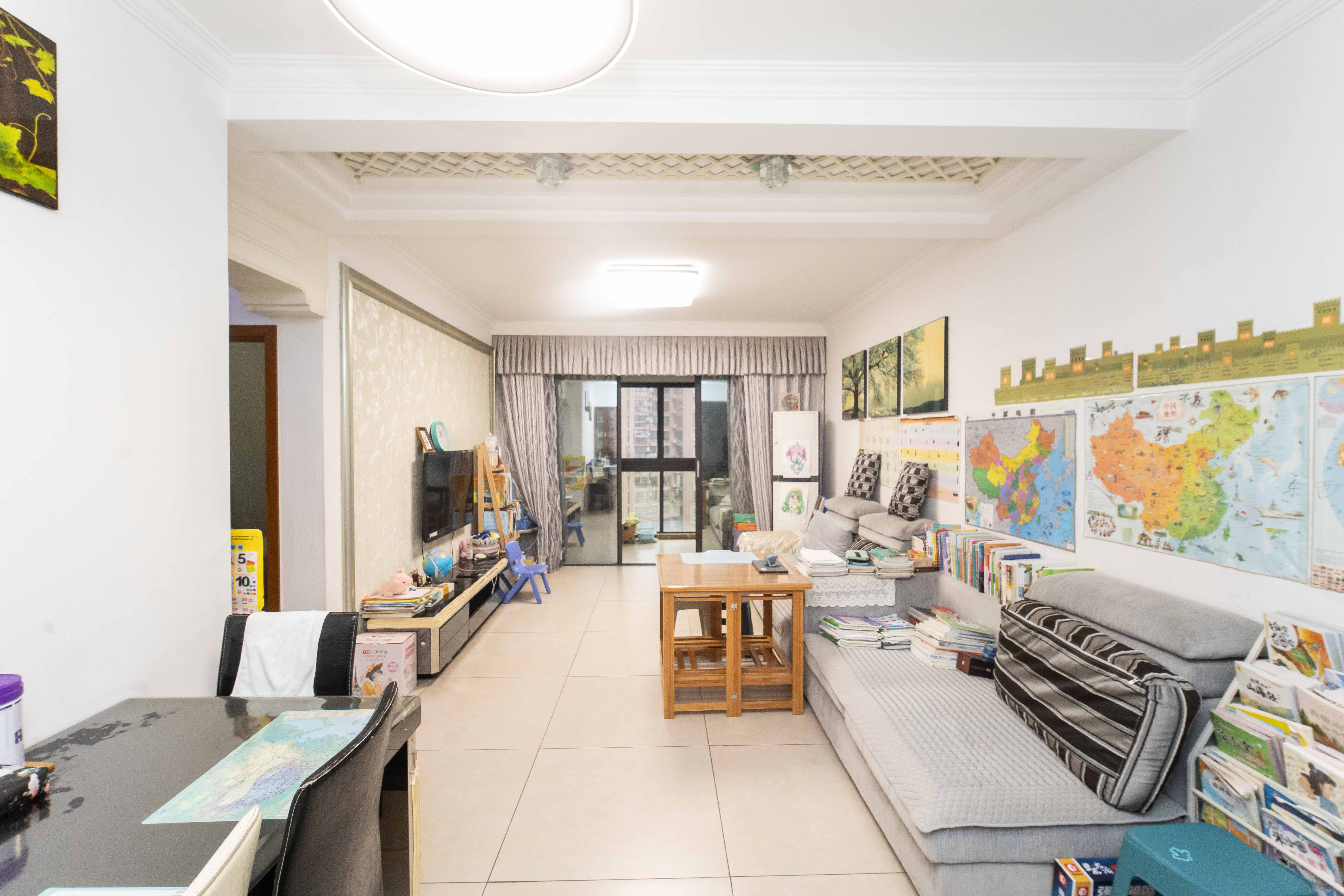 长房白沙湾 2室2厅1卫 78.0万 长房白沙湾 2室2厅1卫 78.0万客厅