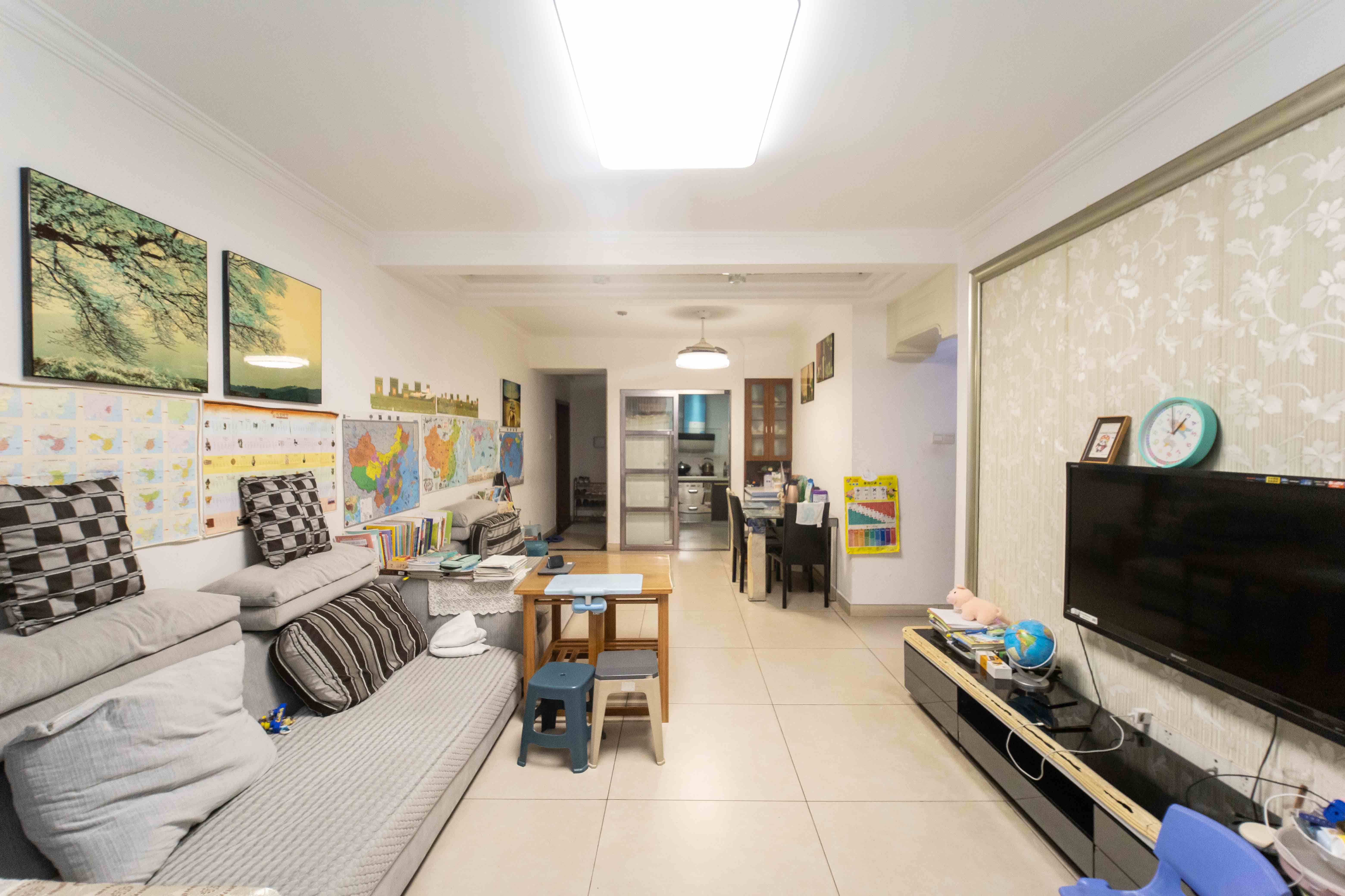 长房白沙湾 2室2厅1卫 78.0万 长房白沙湾 2室2厅1卫 78.0万客厅