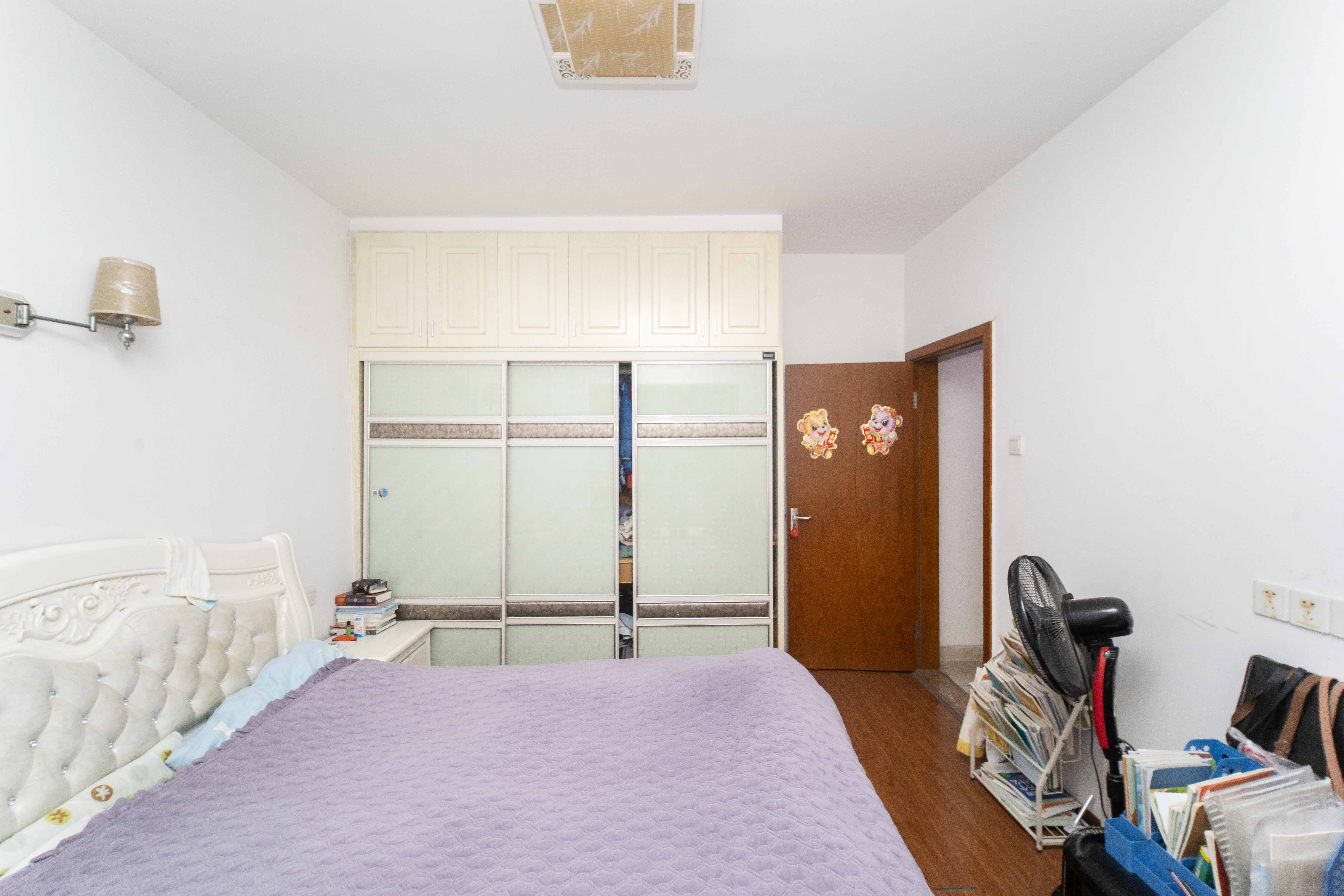 长房白沙湾 2室2厅1卫 78.0万 长房白沙湾 2室2厅1卫 78.0万卧室