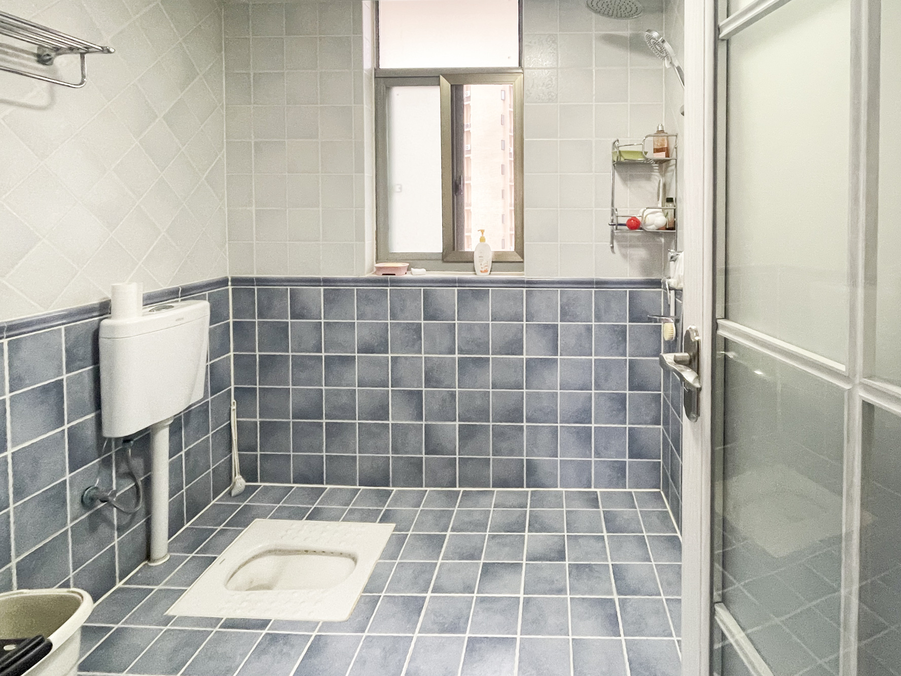 钱隆世家  3室2厅2卫    90.0万 钱隆世家  3室2厅2卫    90.0万卫生间