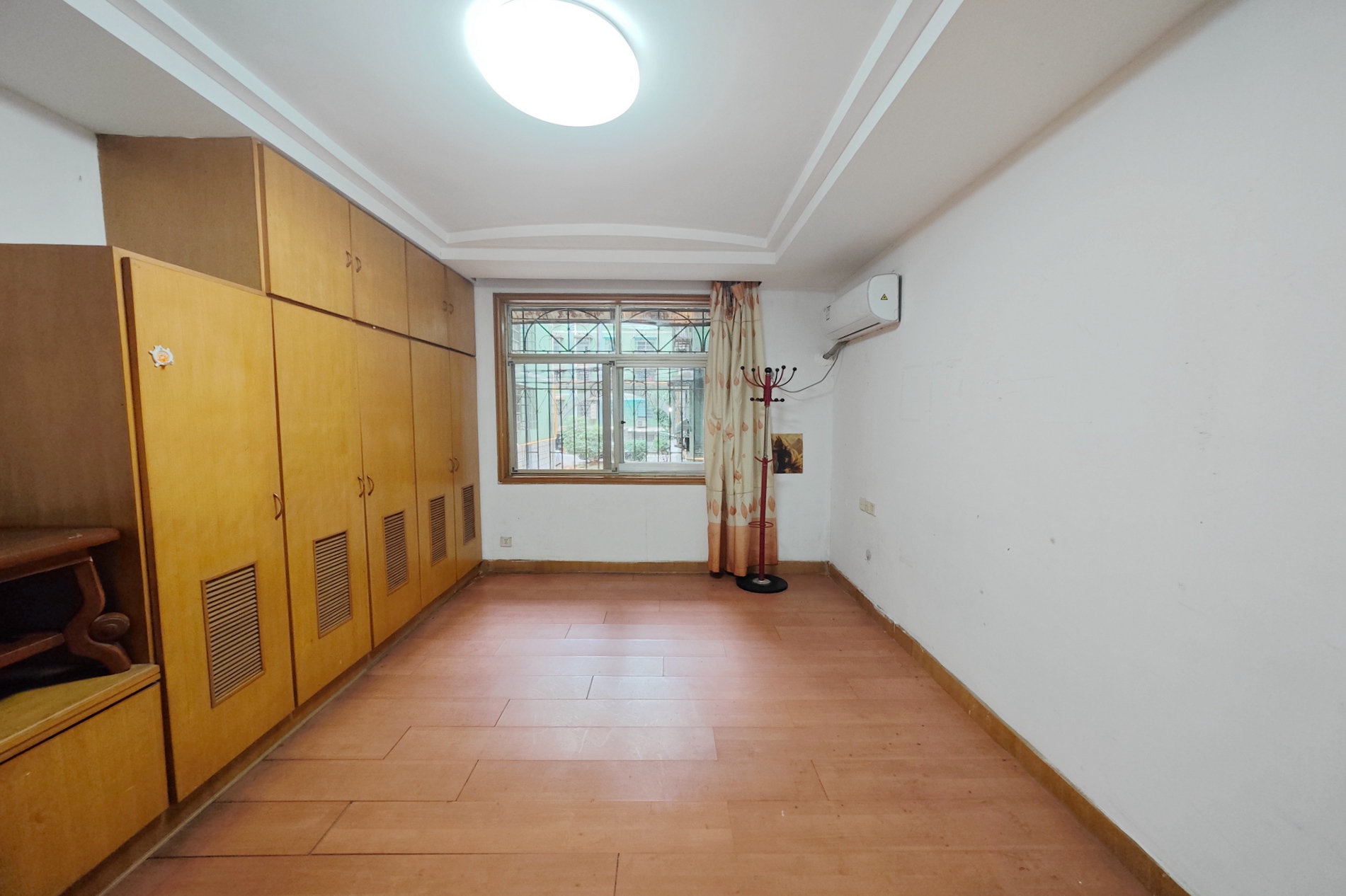 恒达时代花园  4室2厅2卫    94.0万 恒达时代花园  4室2厅2卫    94.0万卧室