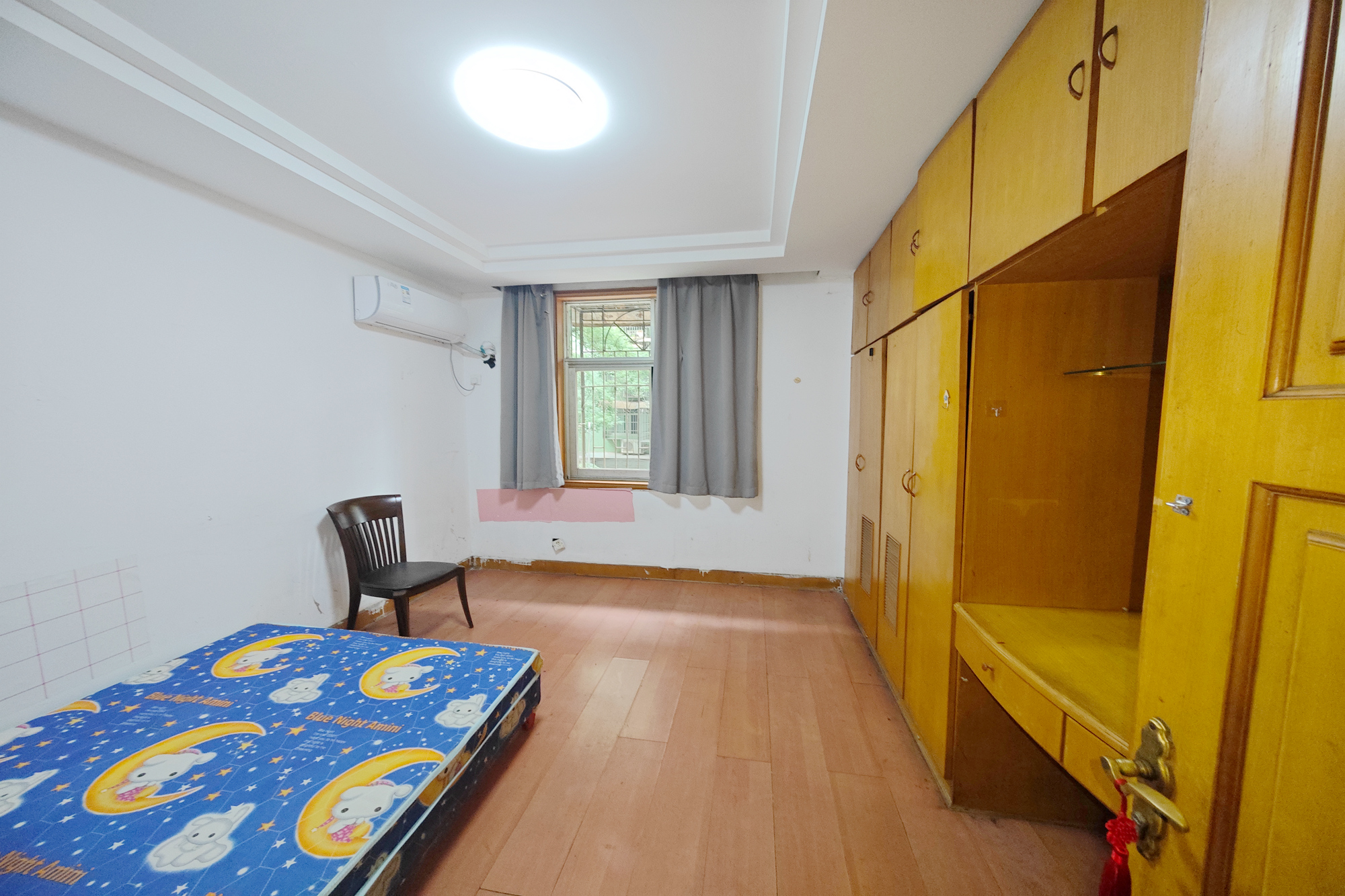 恒达时代花园  4室2厅2卫    94.0万 恒达时代花园  4室2厅2卫    94.0万卧室