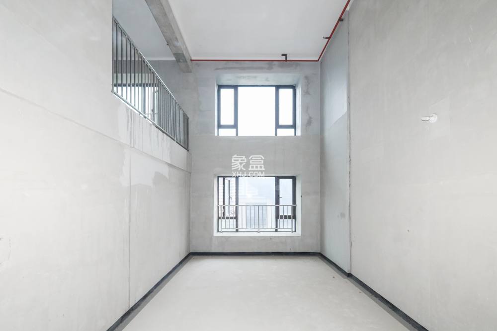 建发央著  4室2厅2卫    180.0万