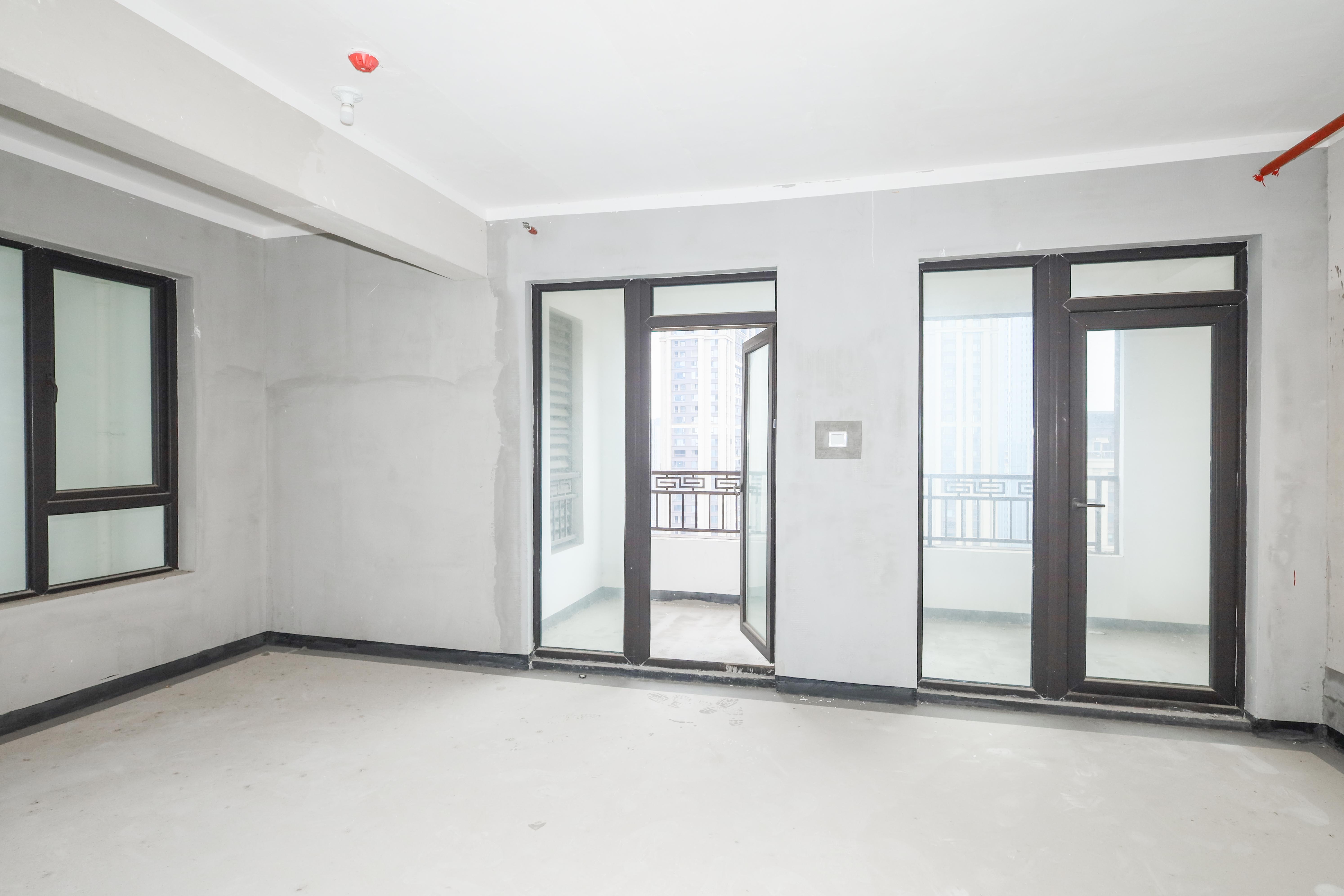 建发央著  1室2厅2卫   205.00万其他