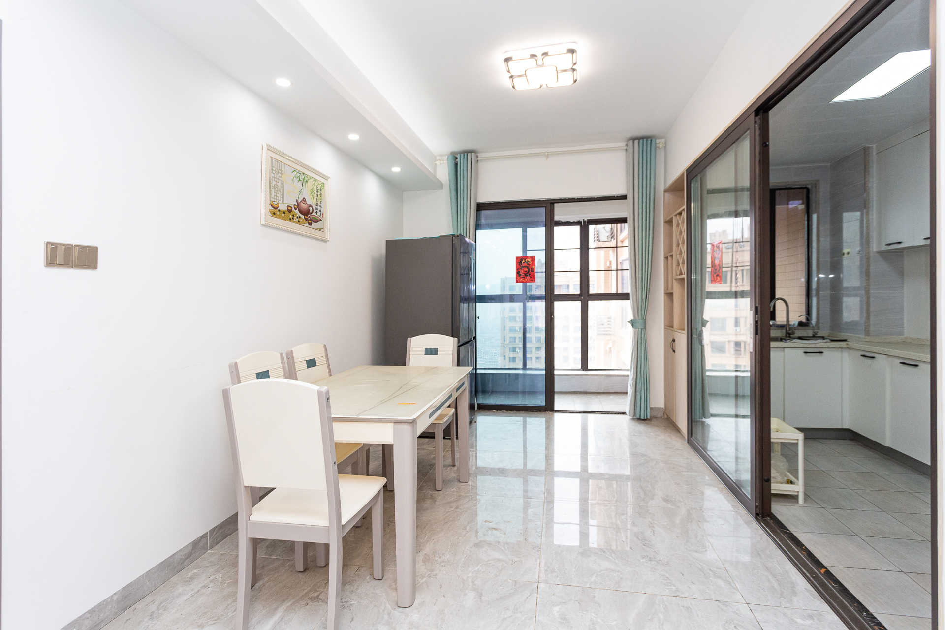 润和又一城  3室2厅2卫    125.0万 润和又一城  3室2厅2卫    125.0万客厅