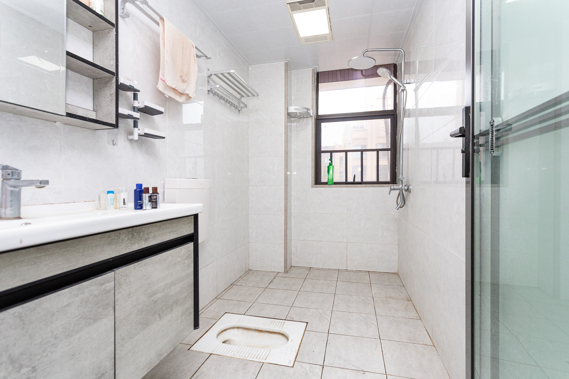 润和又一城  3室2厅2卫    125.0万 润和又一城  3室2厅2卫    125.0万卫生间