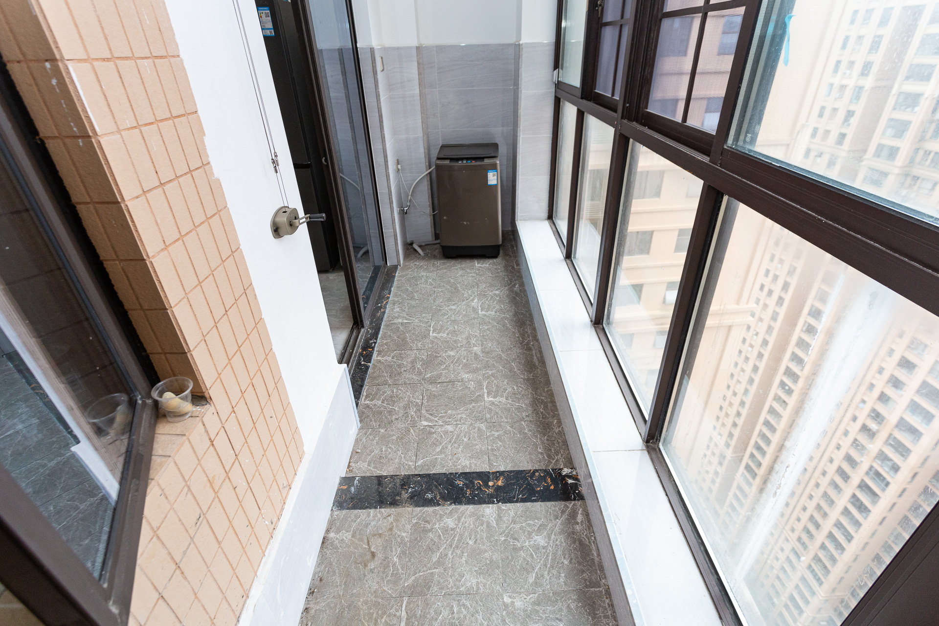 润和又一城  3室2厅2卫    125.0万 润和又一城  3室2厅2卫    125.0万阳台