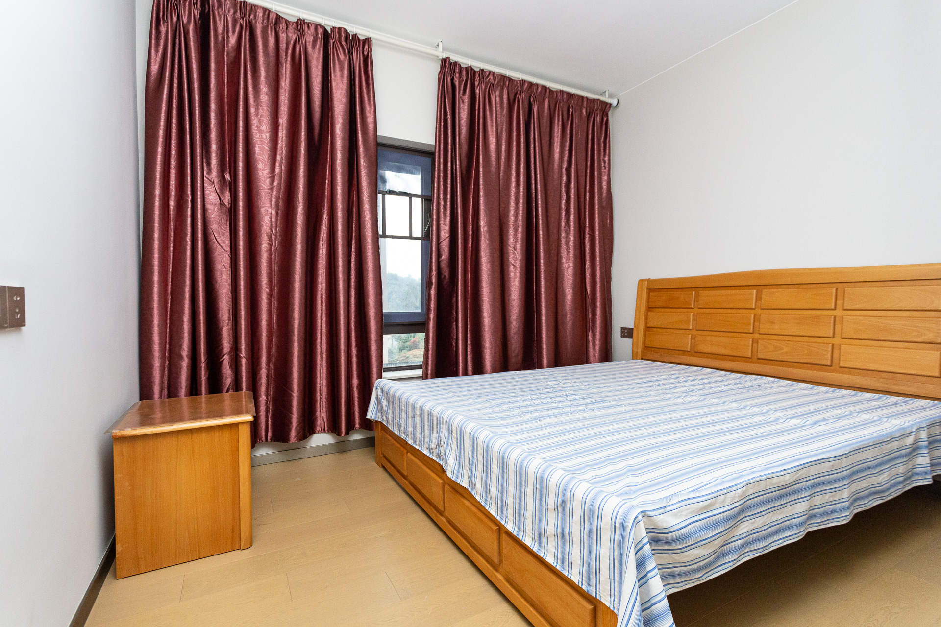 时代倾城四期 2室2厅1卫 79.8万 时代倾城四期 2室2厅1卫 79.8万卧室