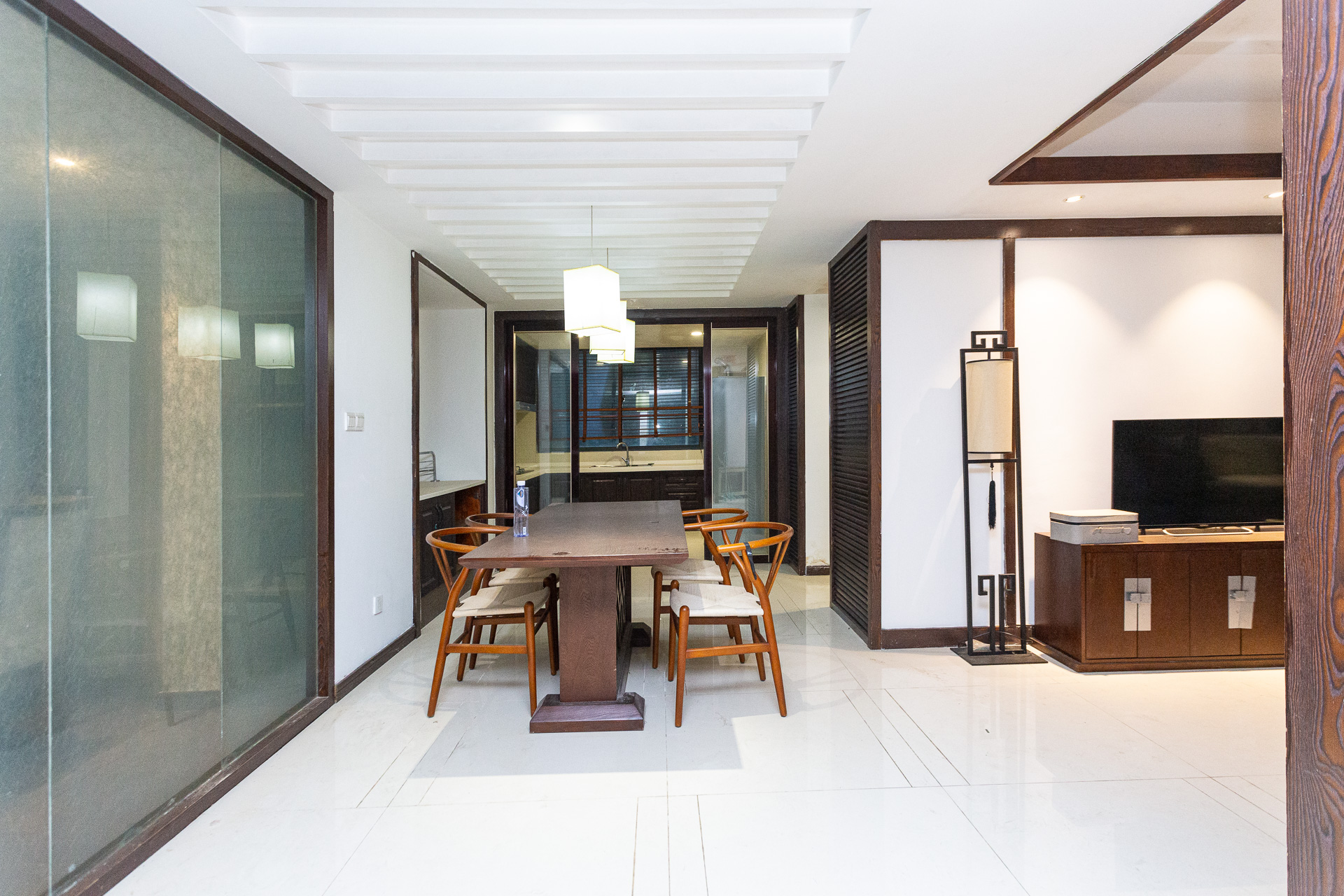 明发国际城  4室2厅2卫    118.0万 明发国际城  4室2厅2卫    118.0万客厅