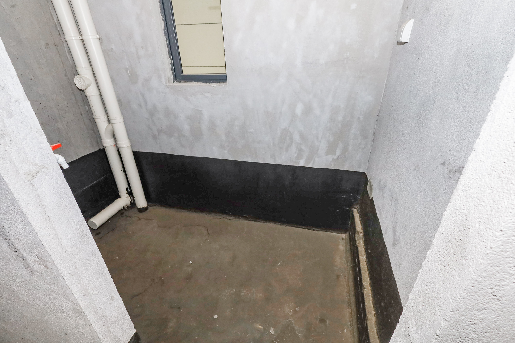 轨道中建麓江府  4室2厅2卫   235.00万卫生间