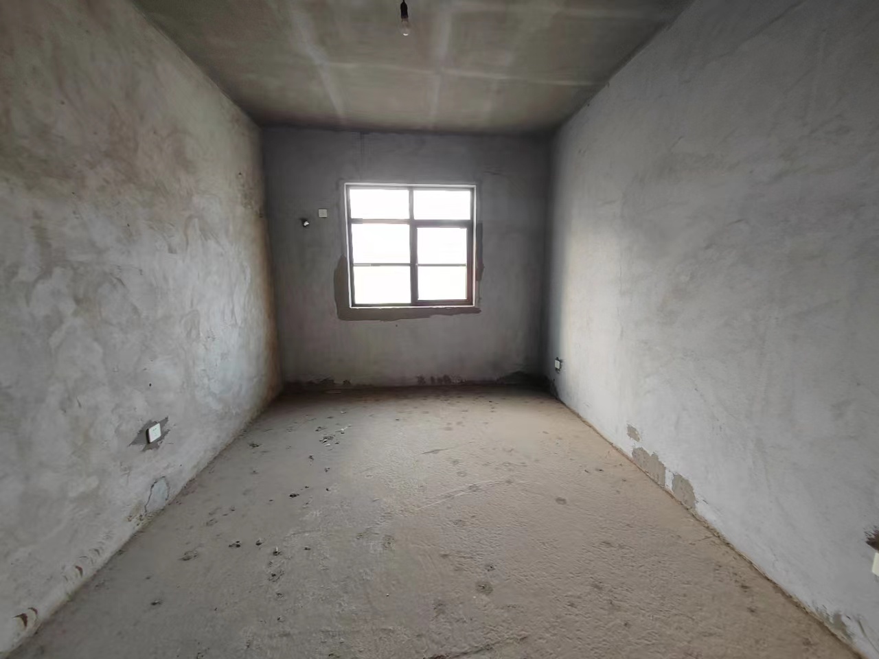 大汉龙城  3室2厅2卫    95.8万 大汉龙城  3室2厅2卫    95.8万室内图