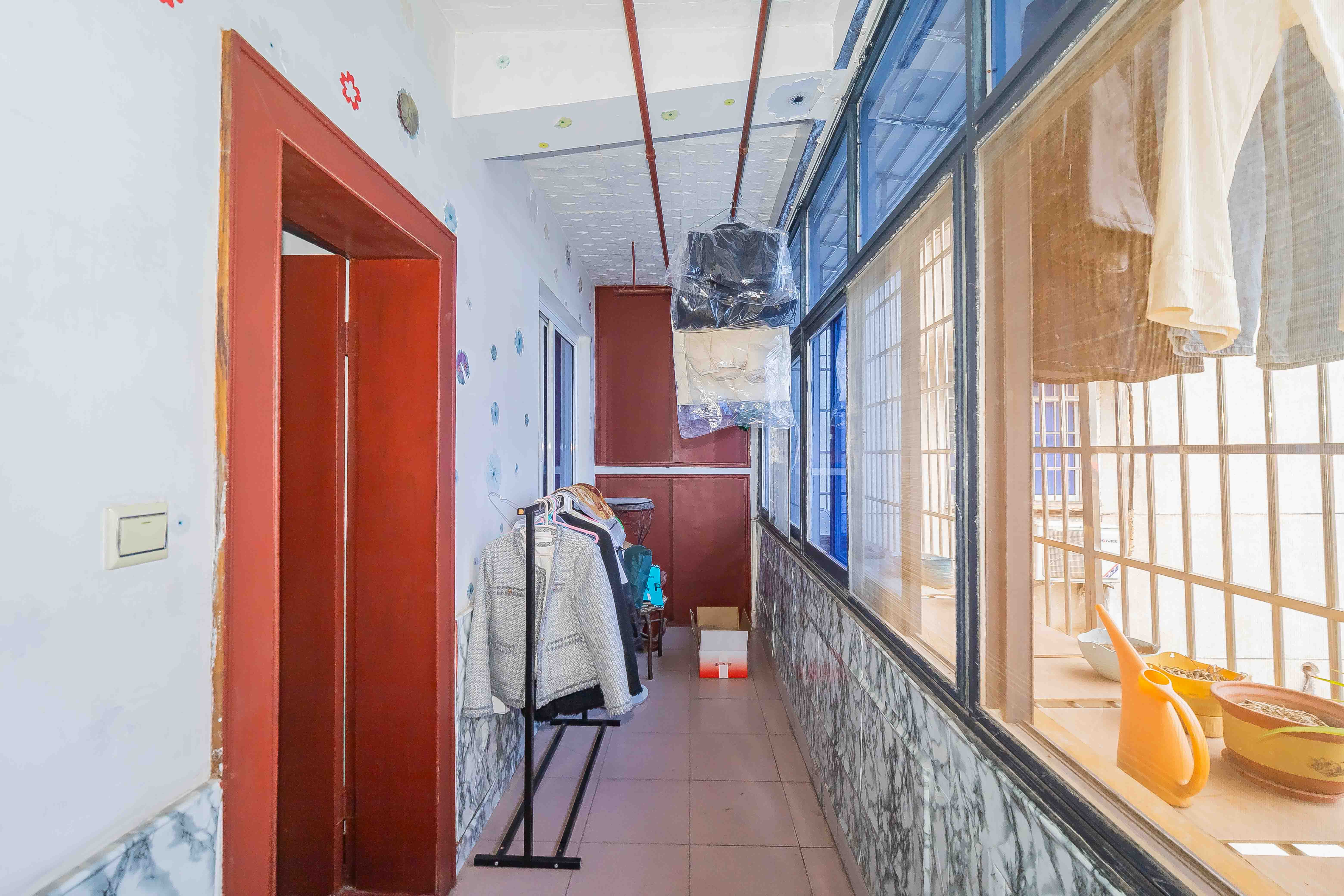 杏花苑 2室1厅1卫 43.8万 杏花苑 2室1厅1卫 43.8万阳台