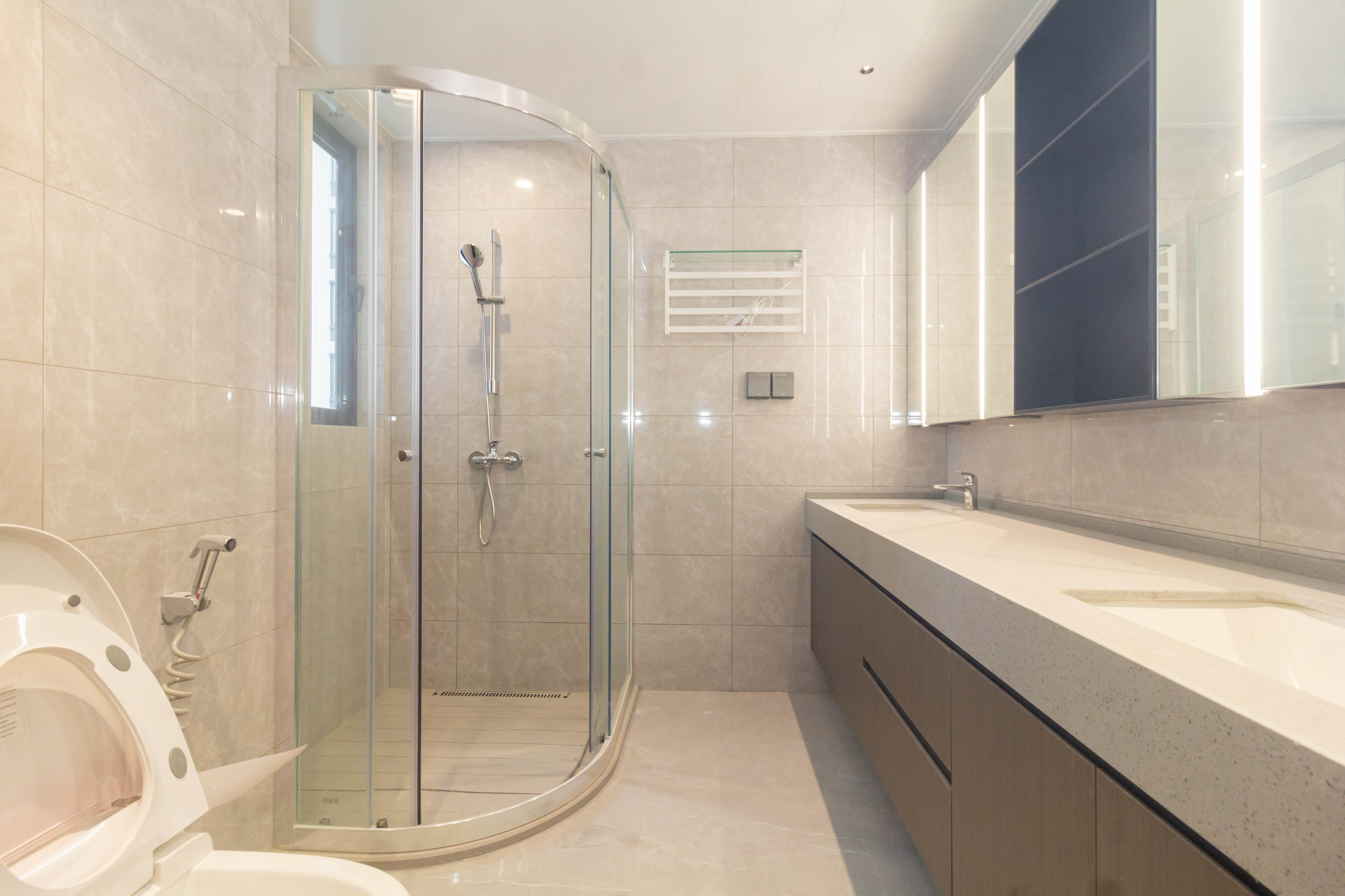 美的云樾  4室2厅2卫    308.0万 美的云樾  4室2厅2卫    308.0万卧室