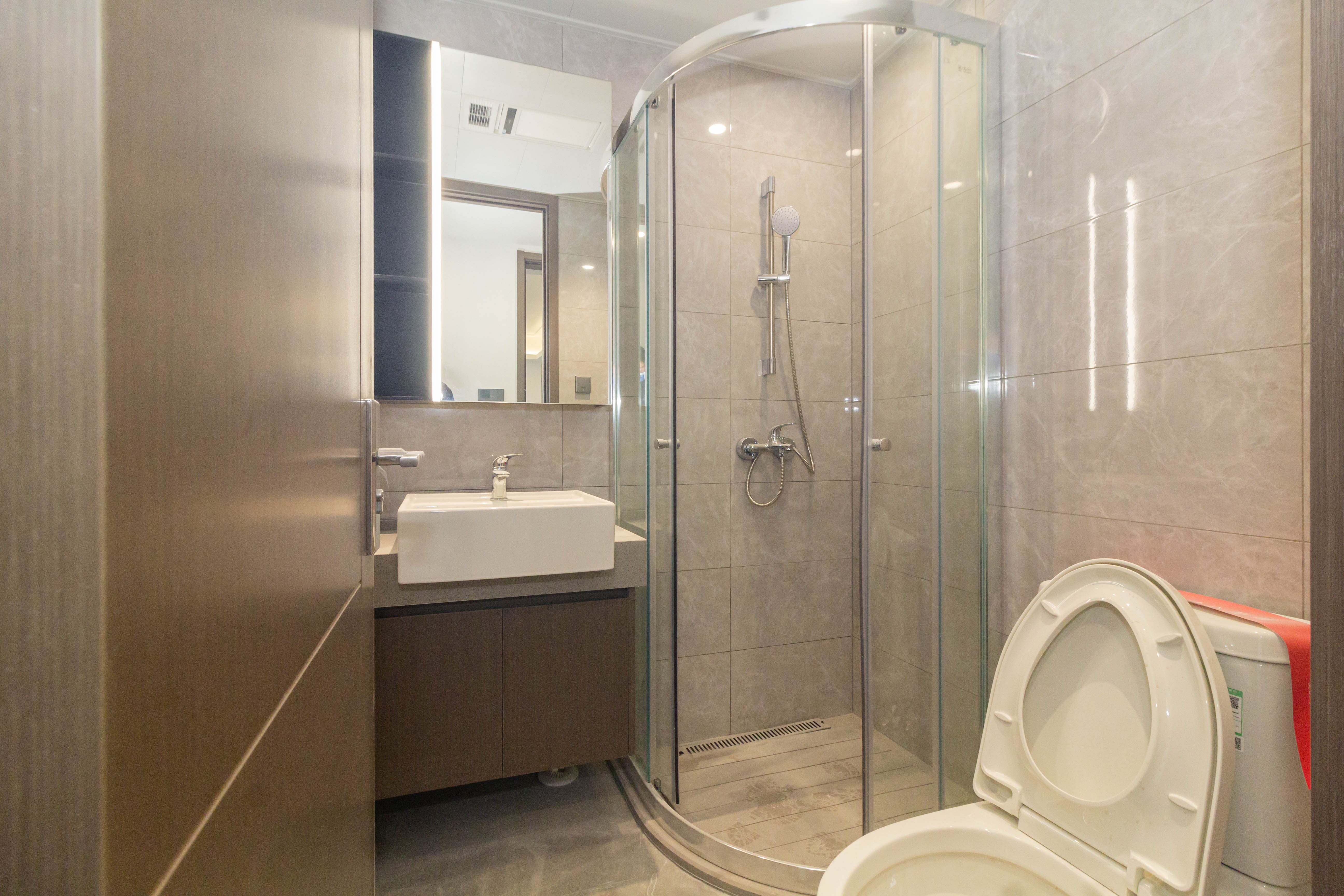 美的云樾  4室2厅2卫    308.0万 美的云樾  4室2厅2卫    308.0万卧室