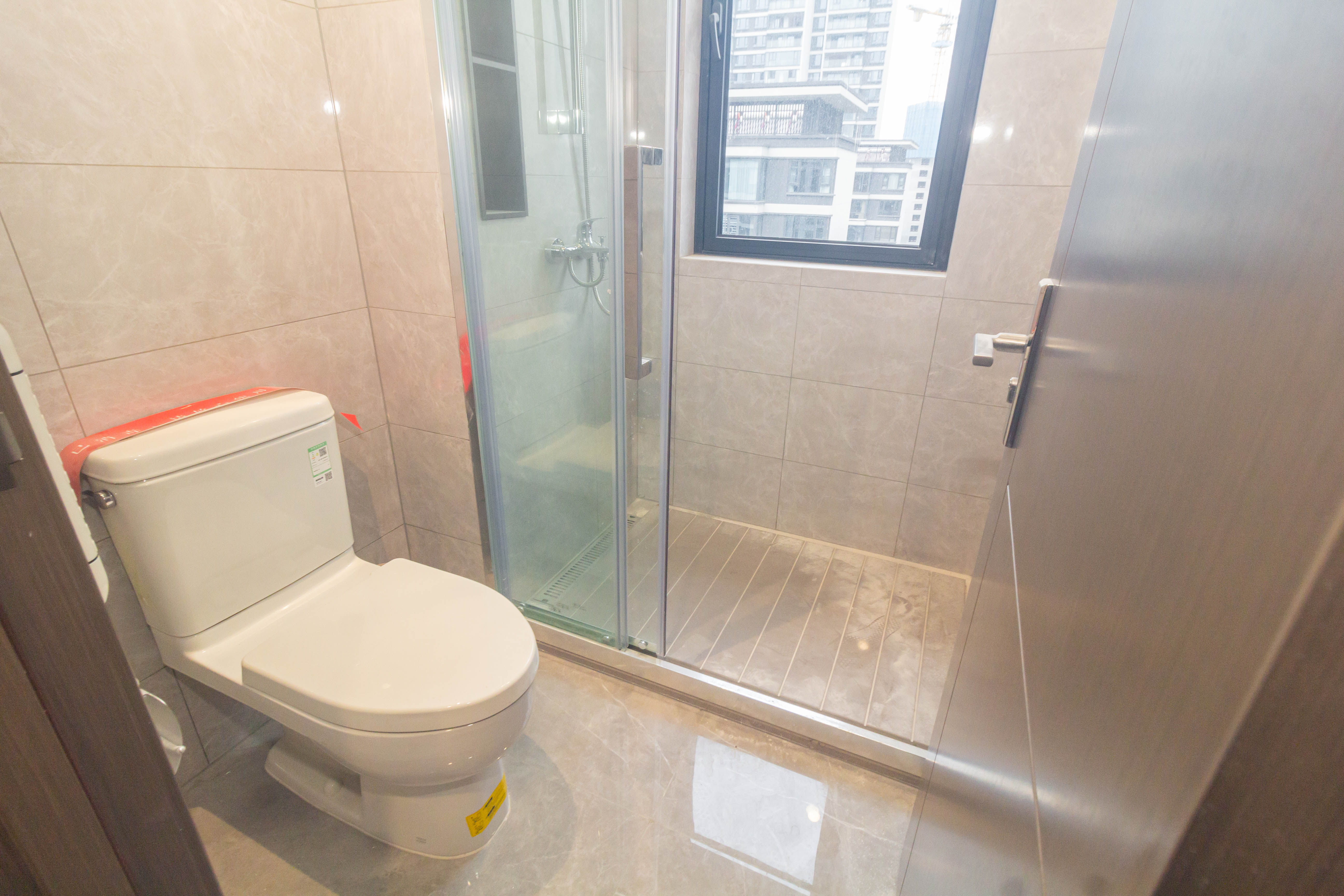 美的云樾  4室2厅2卫    308.0万 美的云樾  4室2厅2卫    308.0万卧室