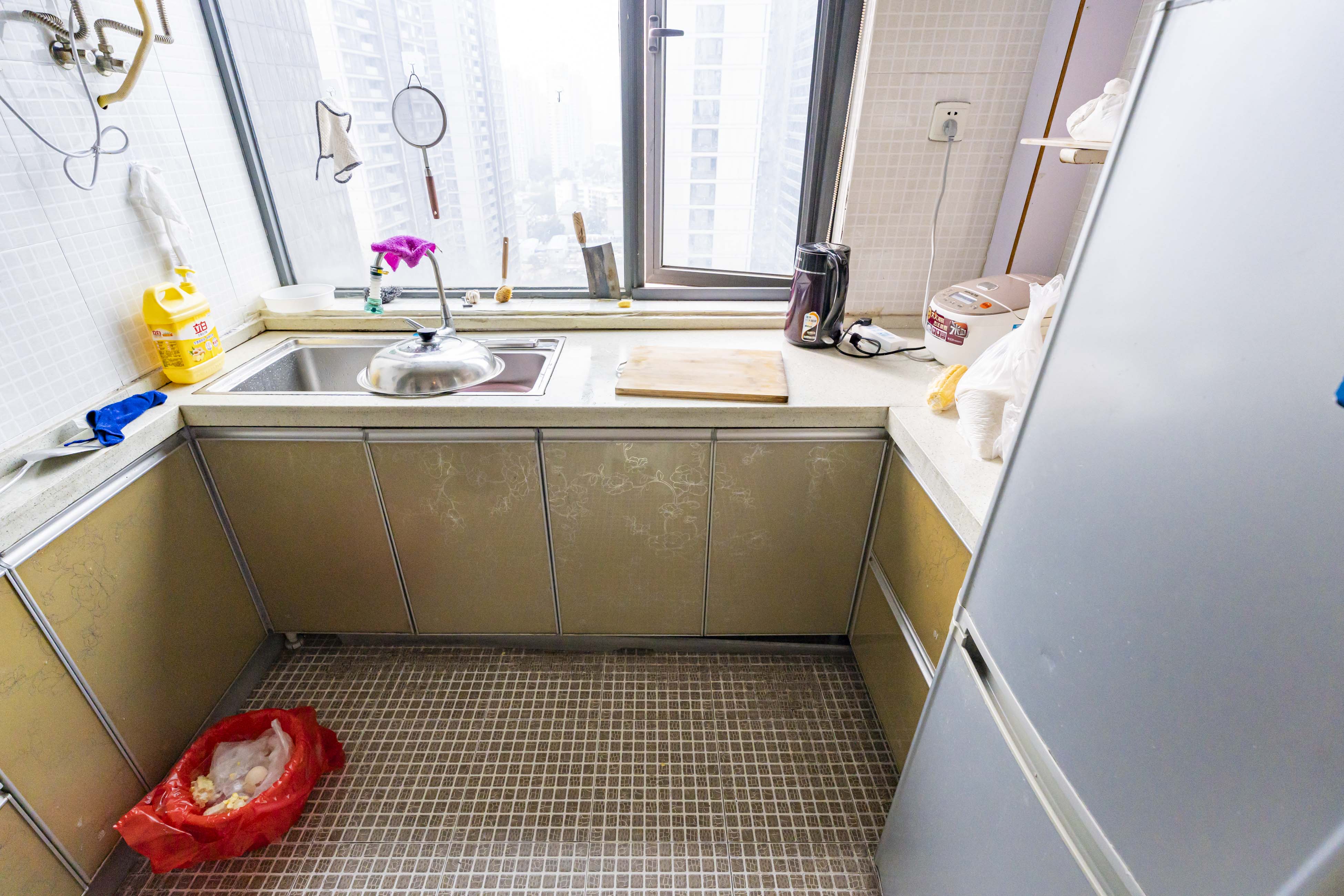 名富公寓  1室1厅1卫    35.0万厨房