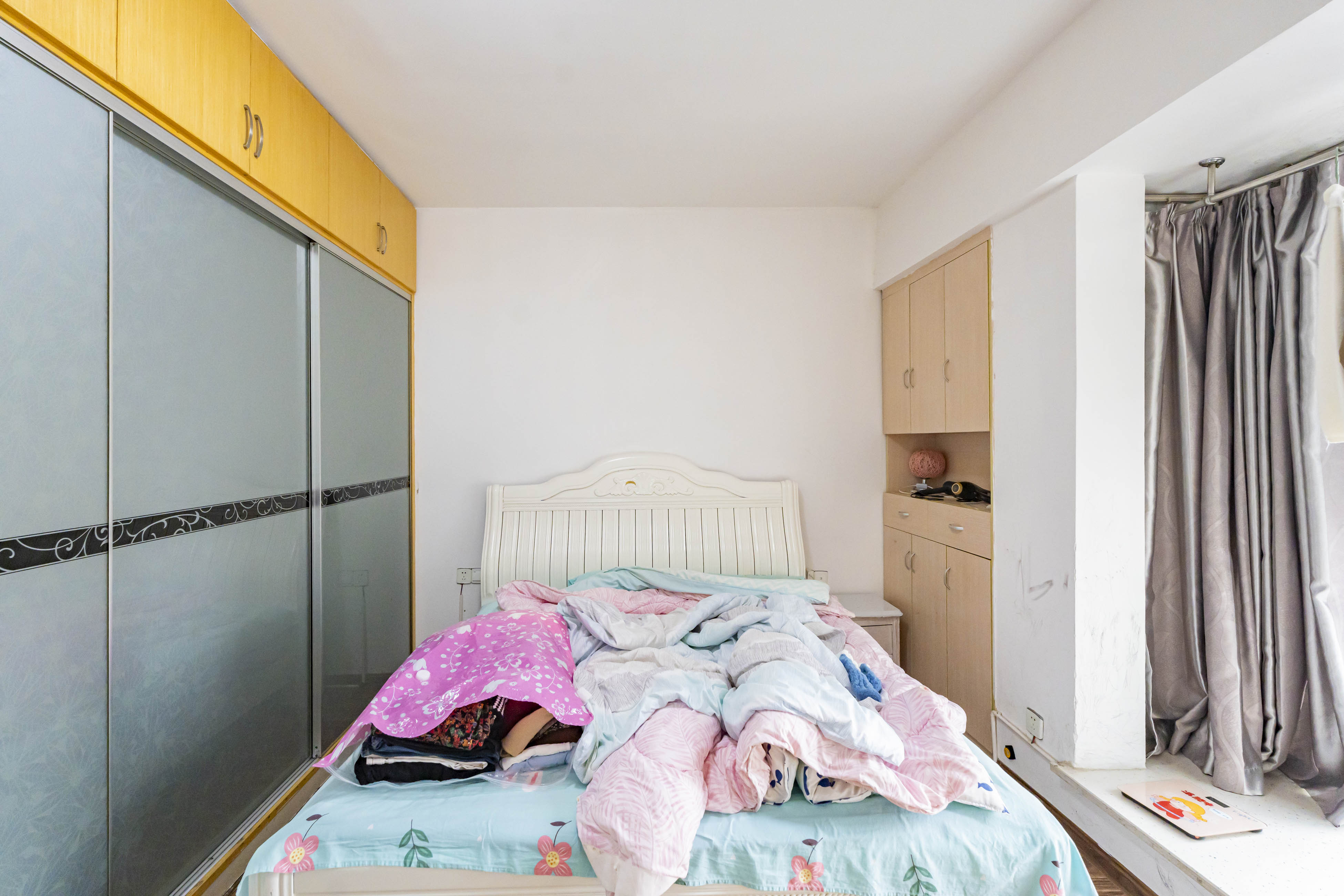 名富公寓  1室1厅1卫    35.0万卧室