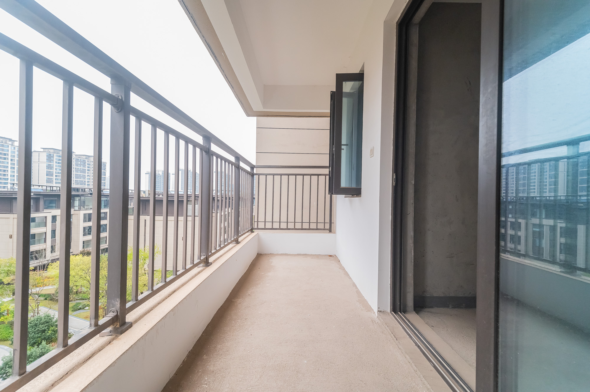 中交建发松雅院  4室2厅2卫    135.0万 中交建发松雅院  4室2厅2卫    135.0万其他