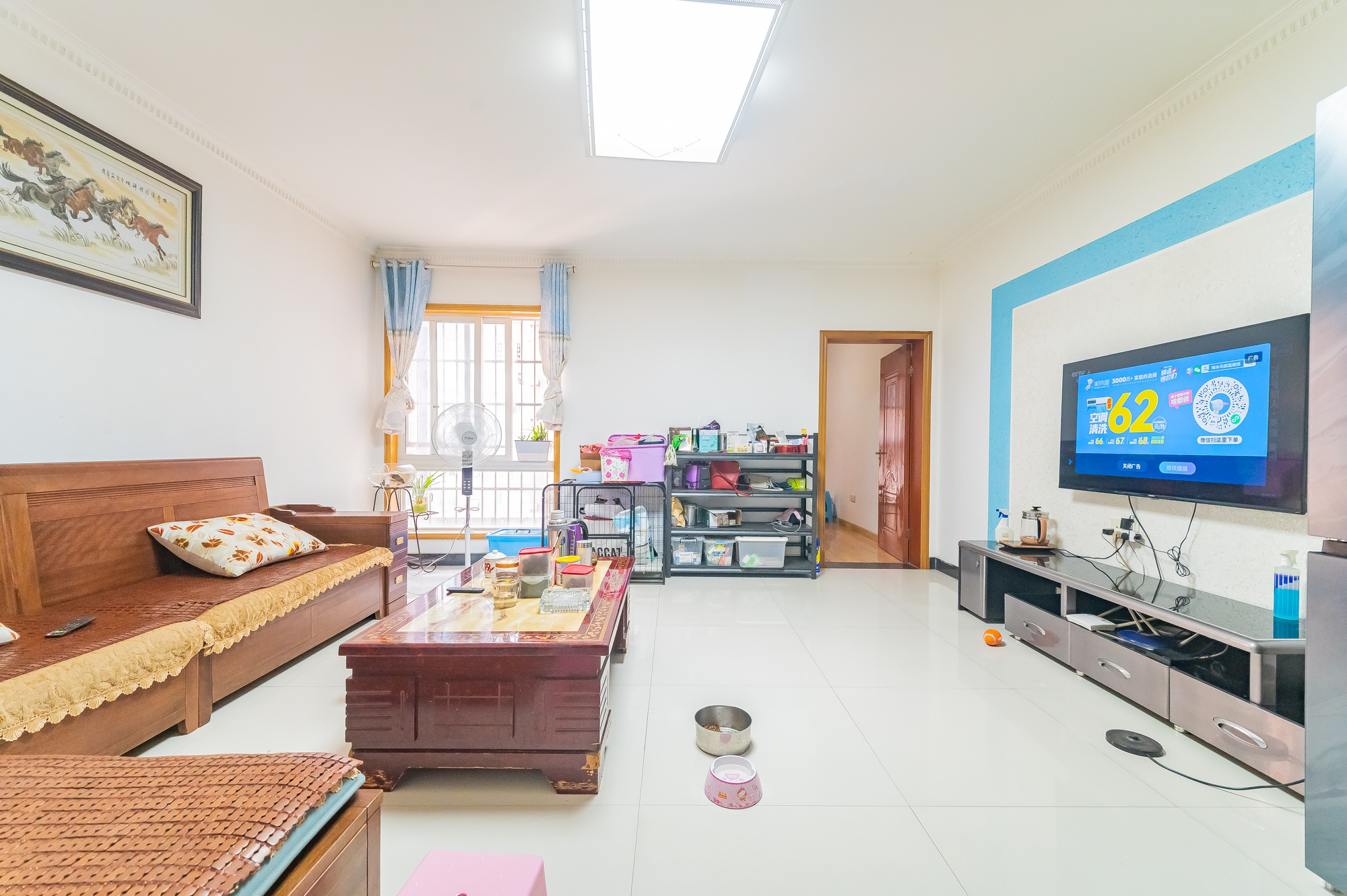 警苑星城 2室2厅1卫 56.0万 警苑星城 2室2厅1卫 56.0万客厅