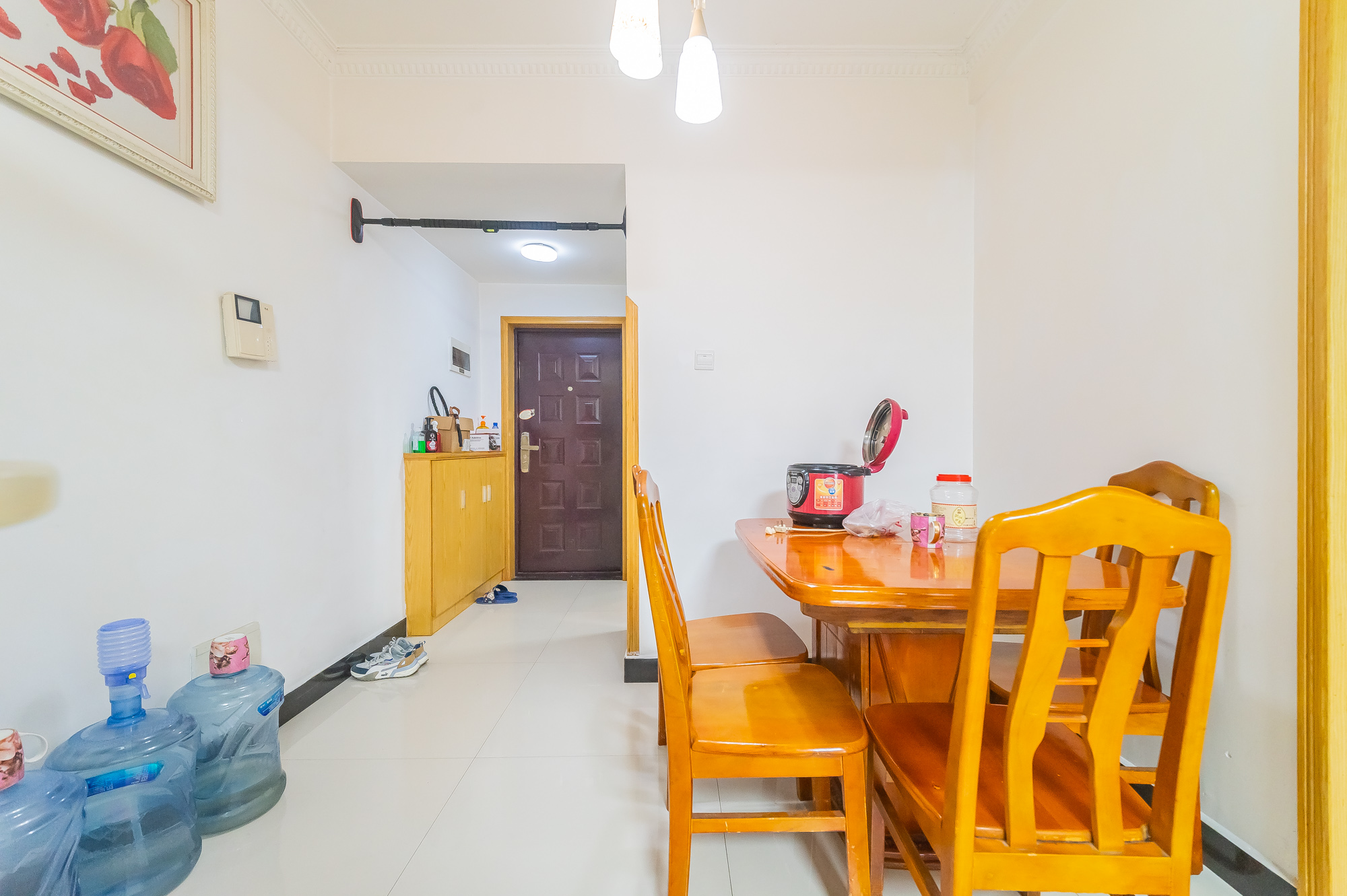 警苑星城 2室2厅1卫 56.0万 警苑星城 2室2厅1卫 56.0万客厅