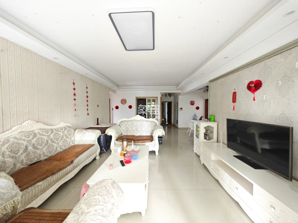 德庆水韵山城  4室2厅2卫    98.0万