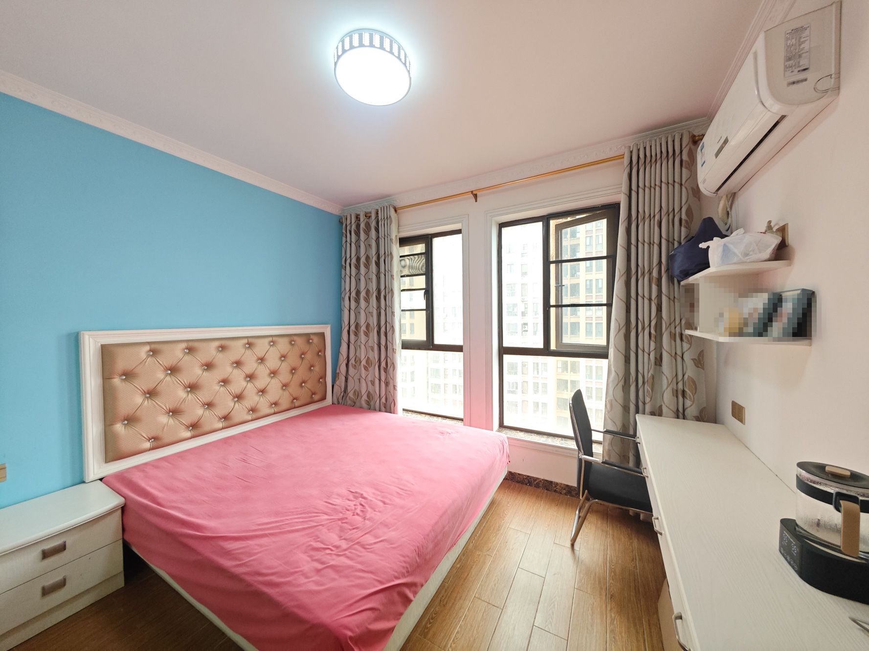 欧莱雅郡 4室2厅2卫 98.0万 欧莱雅郡 4室2厅2卫 98.0万卧室