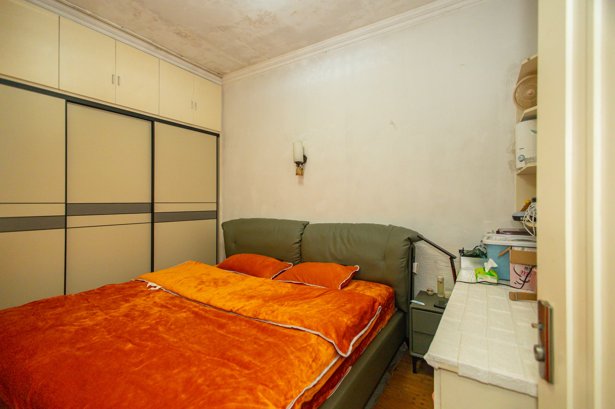 明城公寓  1室1厅1卫    28.7万 明城公寓  1室1厅1卫    28.7万卧室