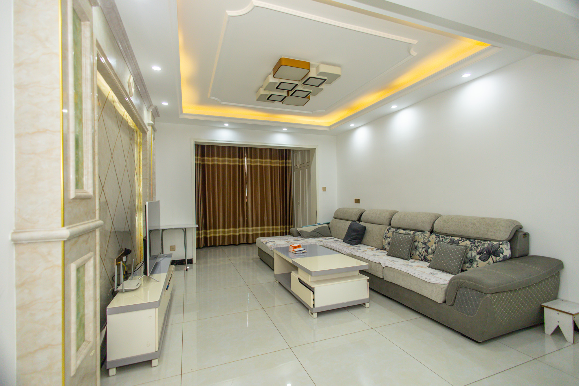 金科时代中心 3室2厅2卫 78.0万 金科时代中心 3室2厅2卫 78.0万客厅