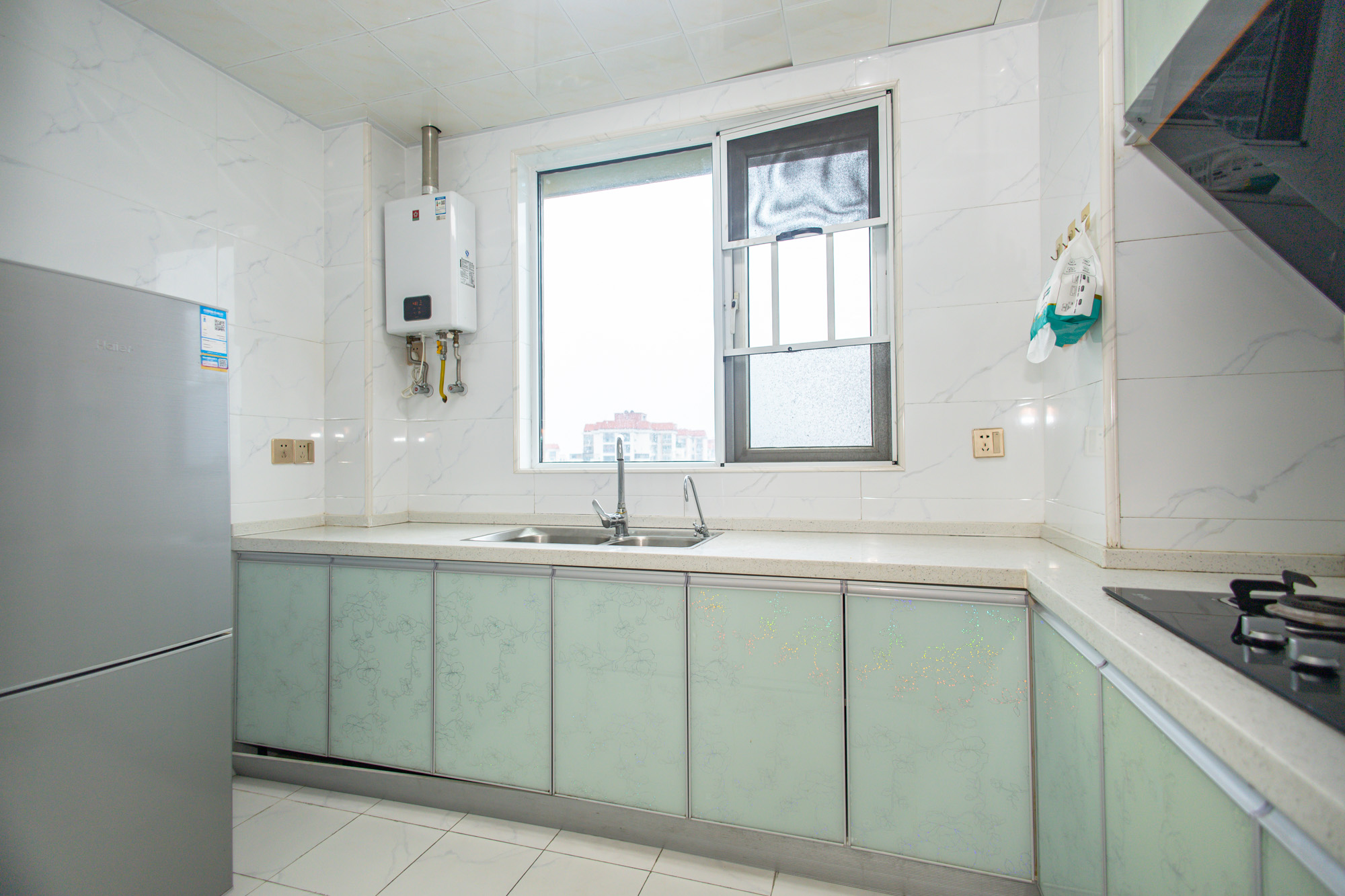 金科时代中心 3室2厅2卫 78.0万 金科时代中心 3室2厅2卫 78.0万厨房