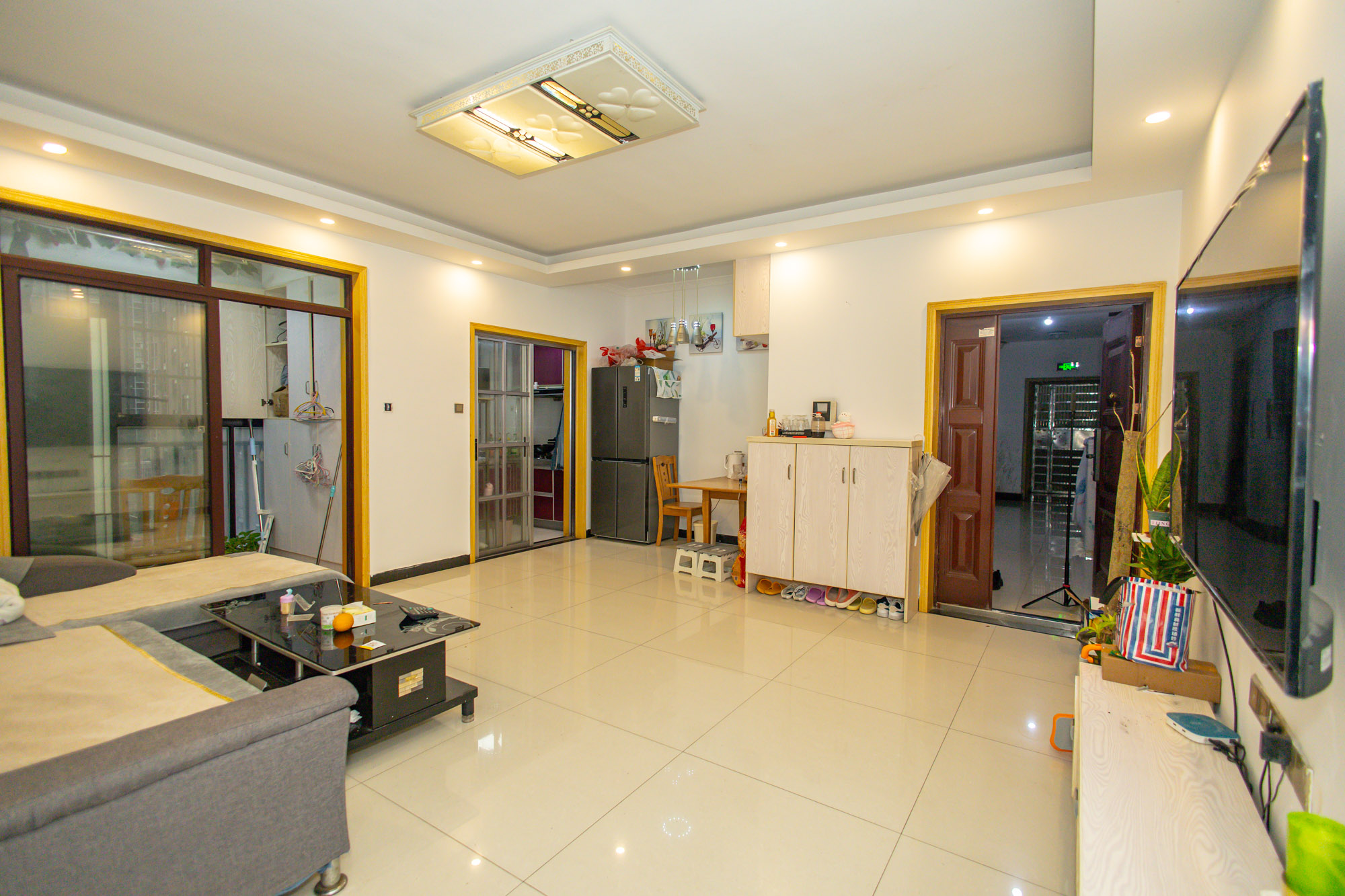 圆梦康乐城 3室2厅1卫 49.0万 圆梦康乐城 3室2厅1卫 49.0万客厅